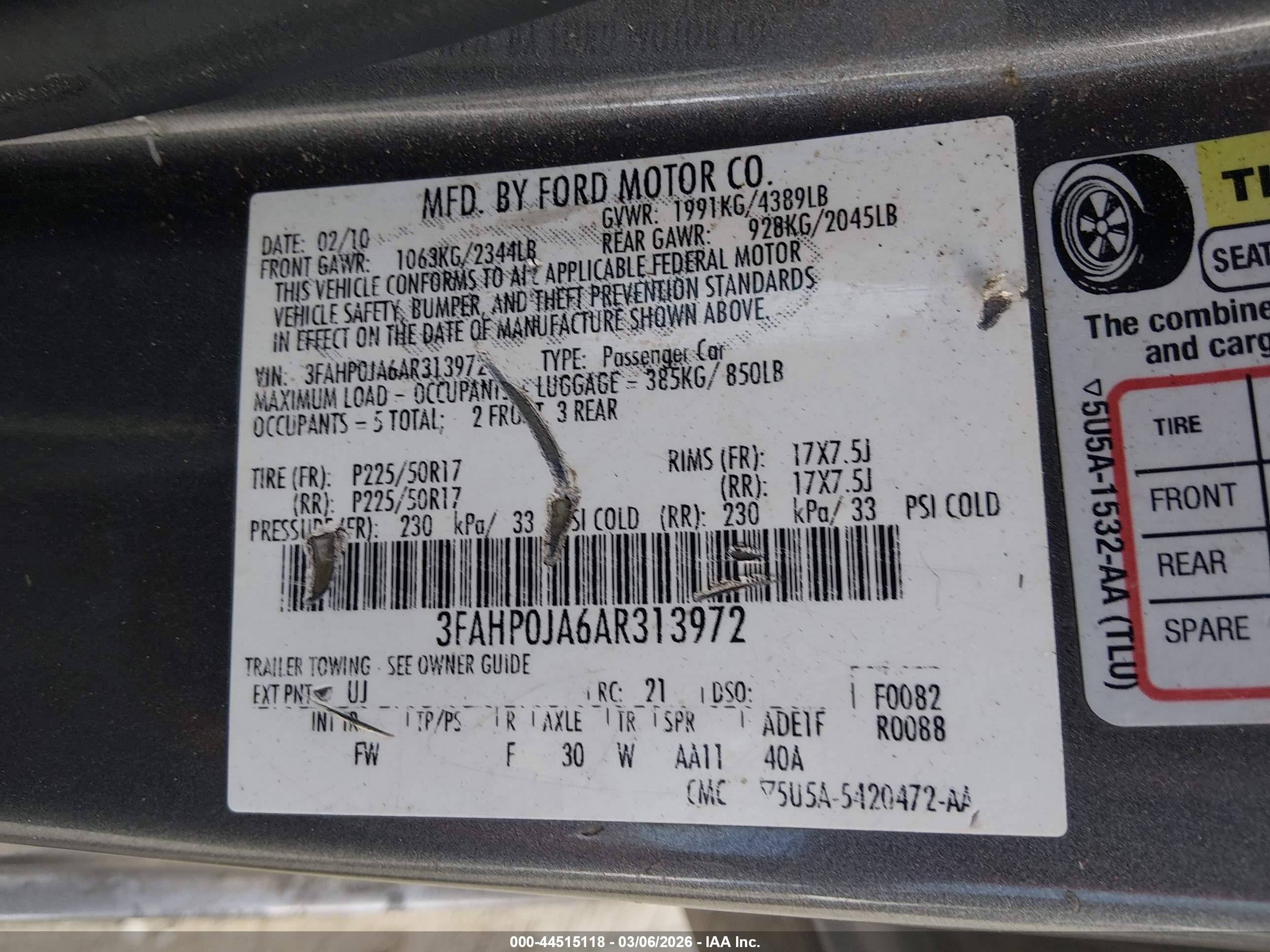FORD FUSION image 9