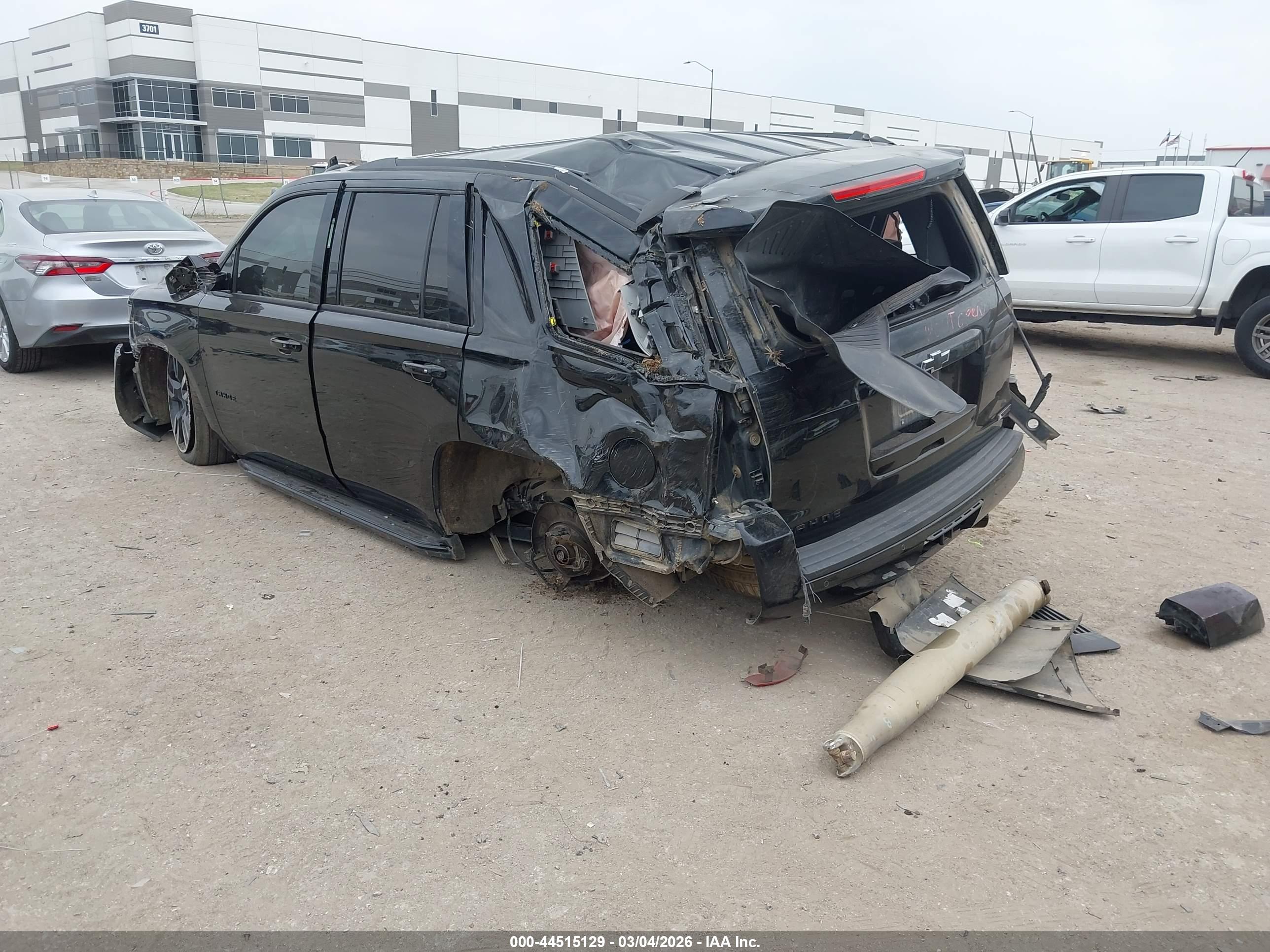 CHEVROLET TAHOE image 3