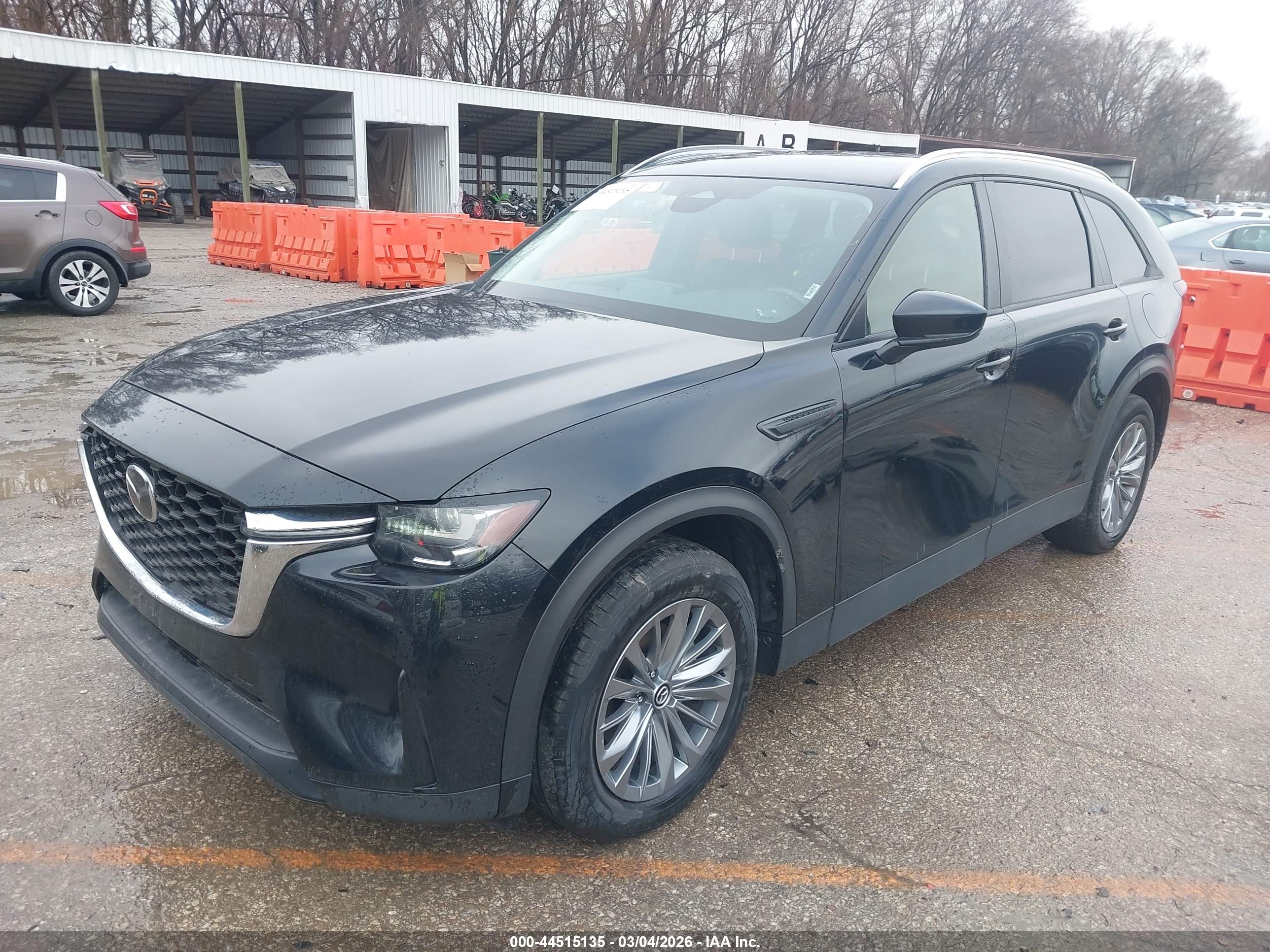 MAZDA CX-90 image 2
