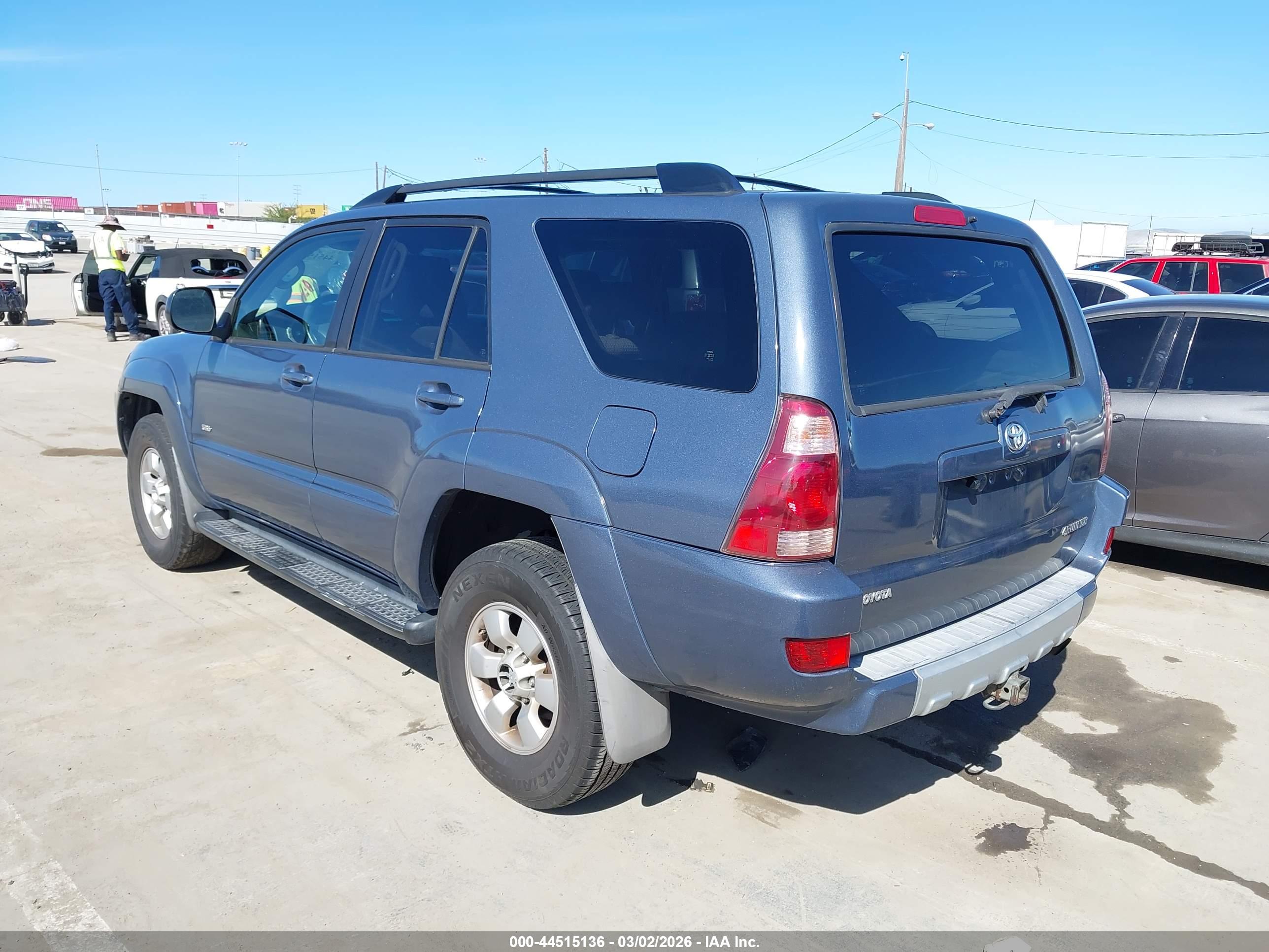 TOYOTA 4RUNNER image 3