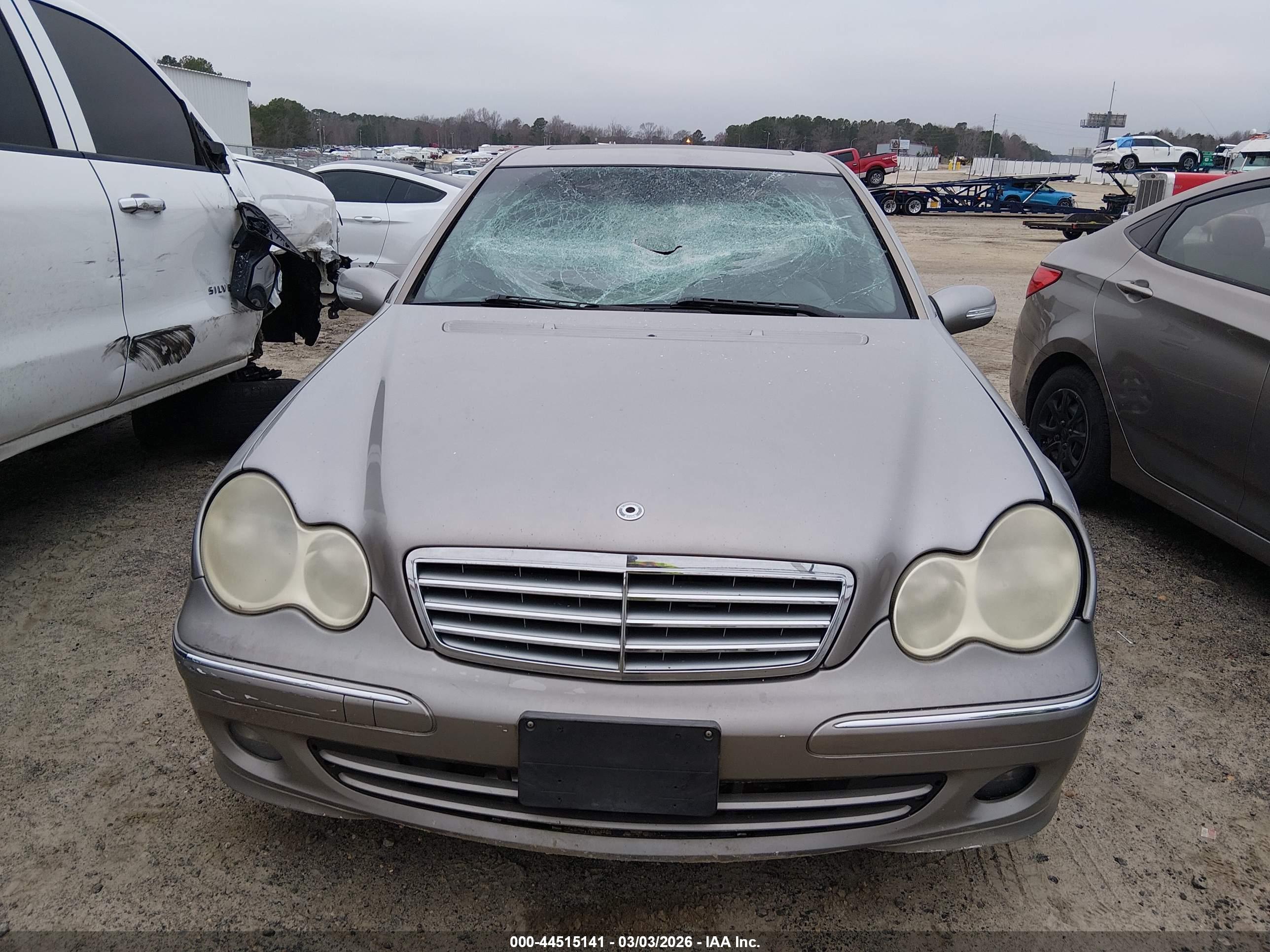 MERCEDES-BENZ C image 6