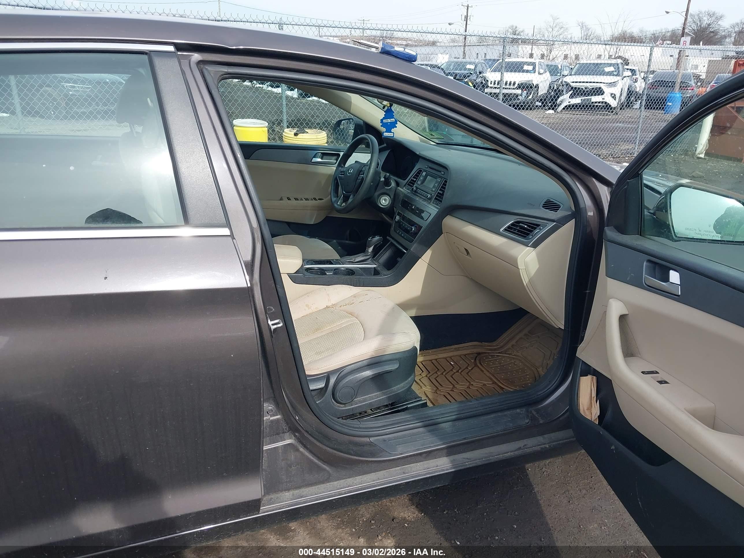 HYUNDAI SONATA image 5