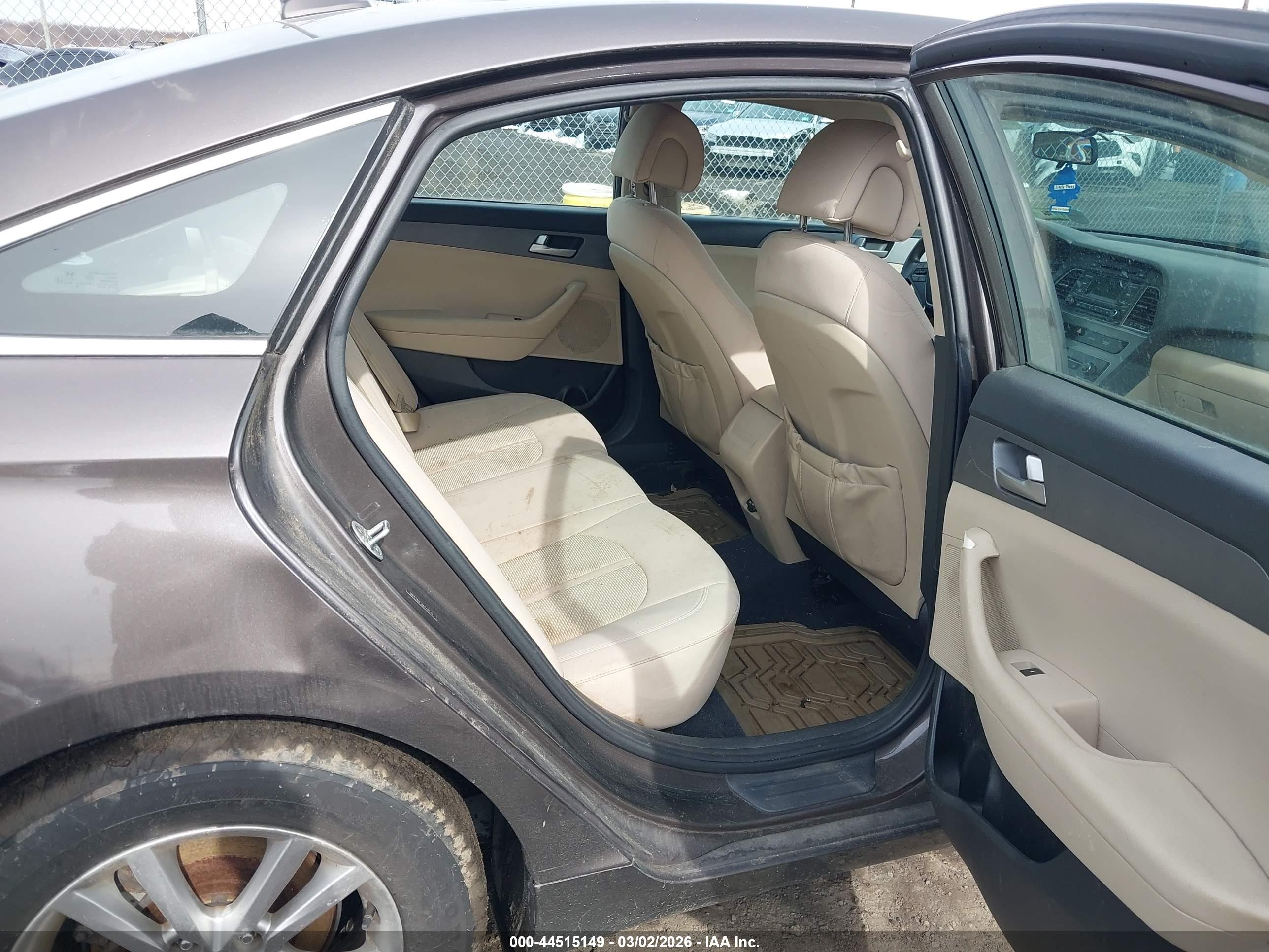 HYUNDAI SONATA image 8