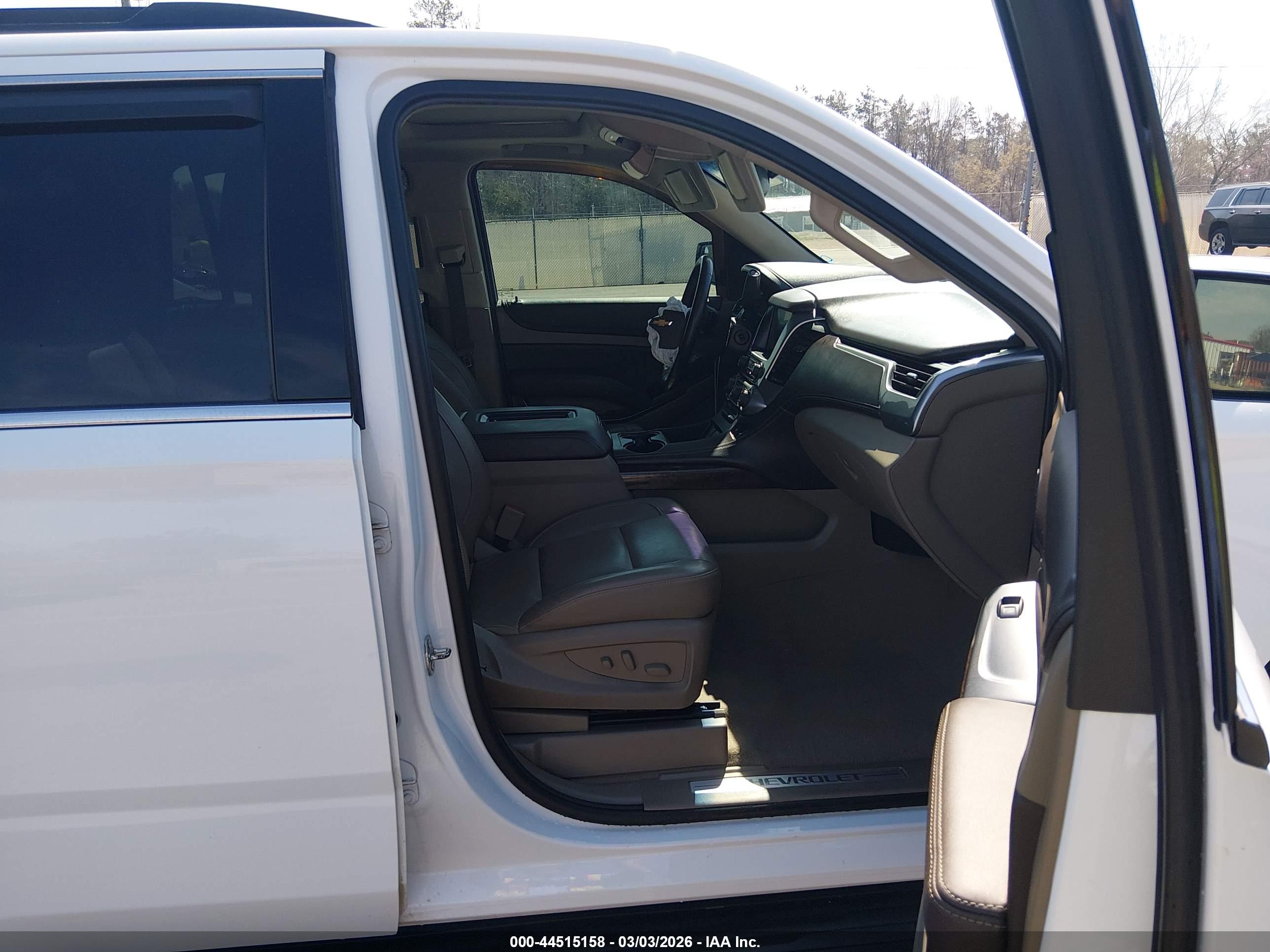 CHEVROLET TAHOE image 5