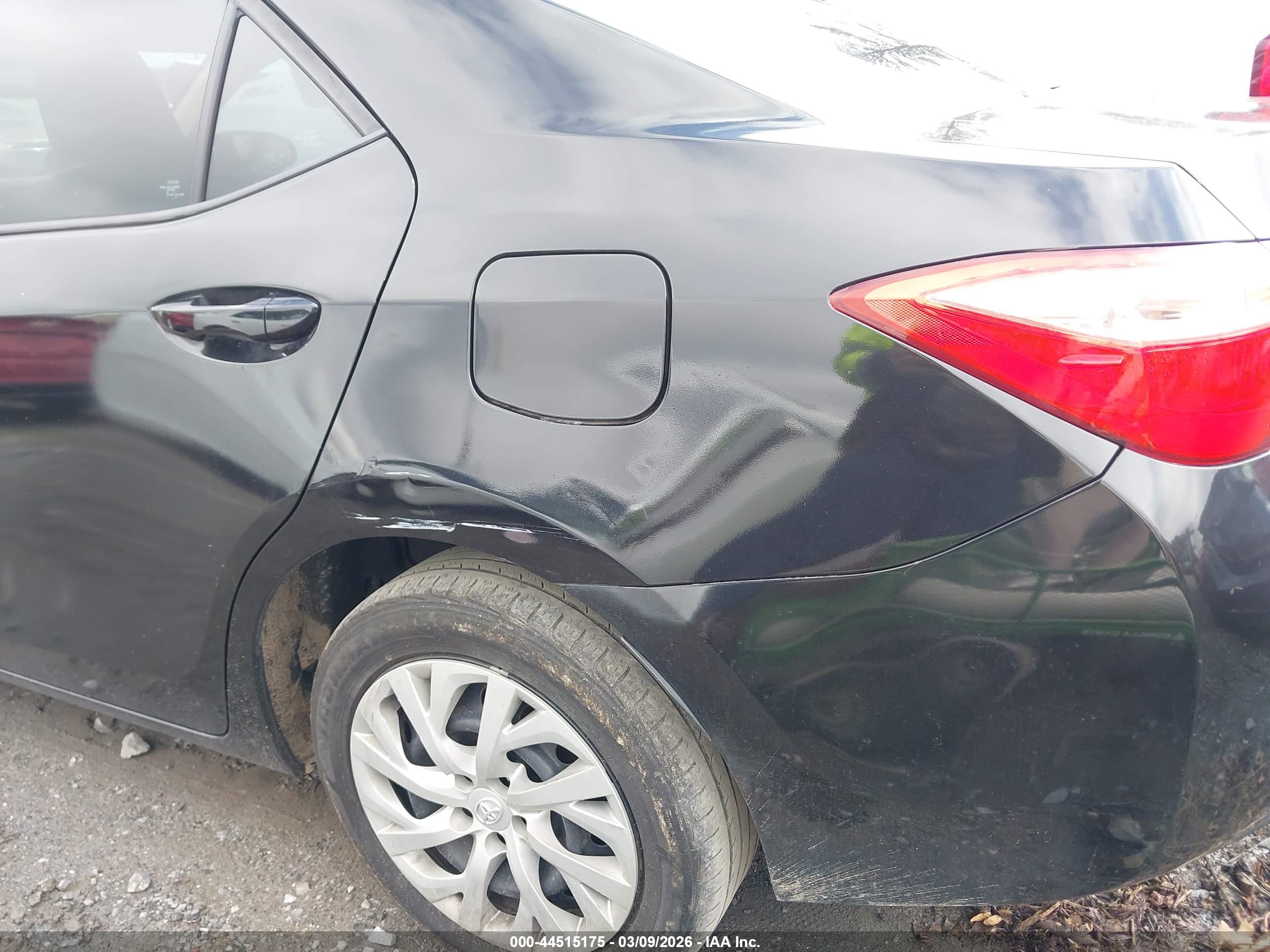 TOYOTA COROLLA image 6