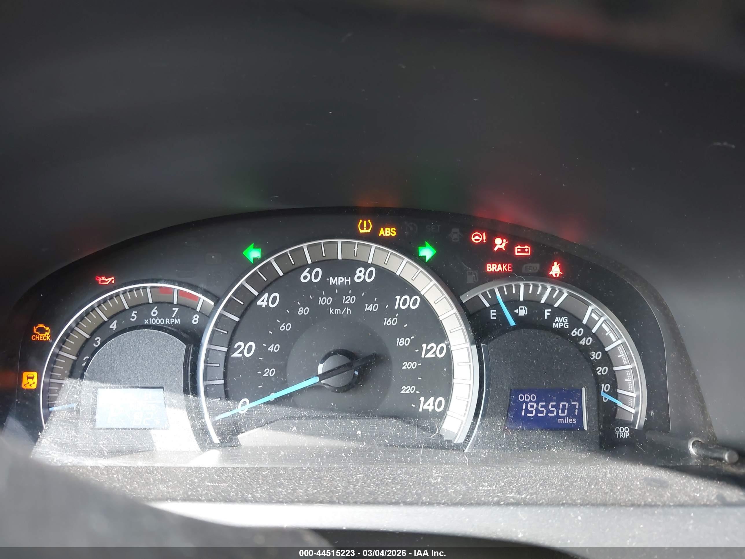 TOYOTA CAMRY image 7