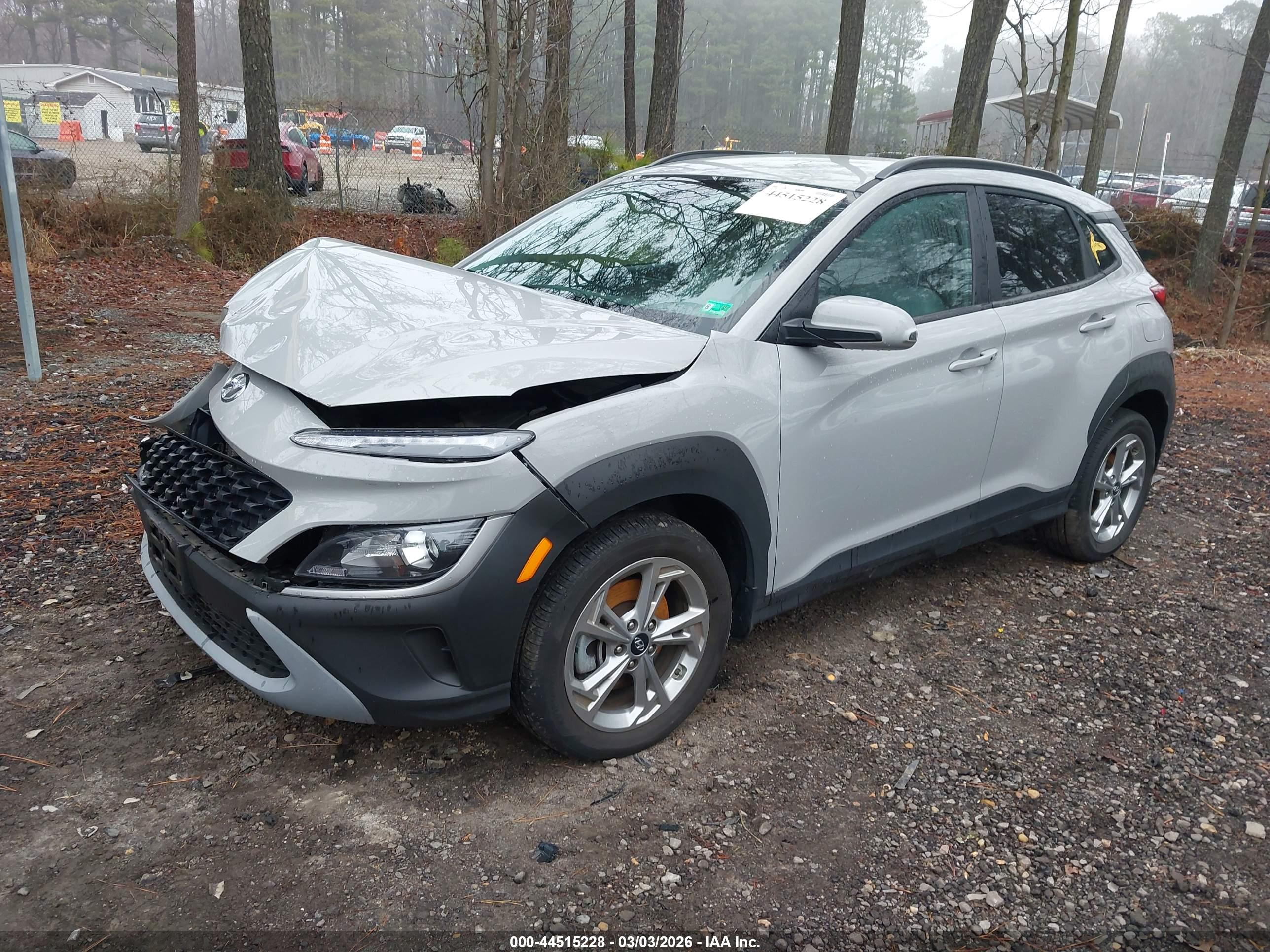 HYUNDAI KONA image 2
