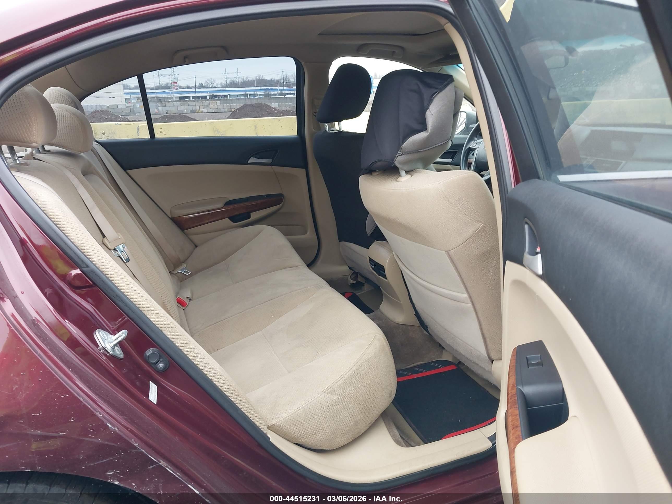 HONDA ACCORD image 8