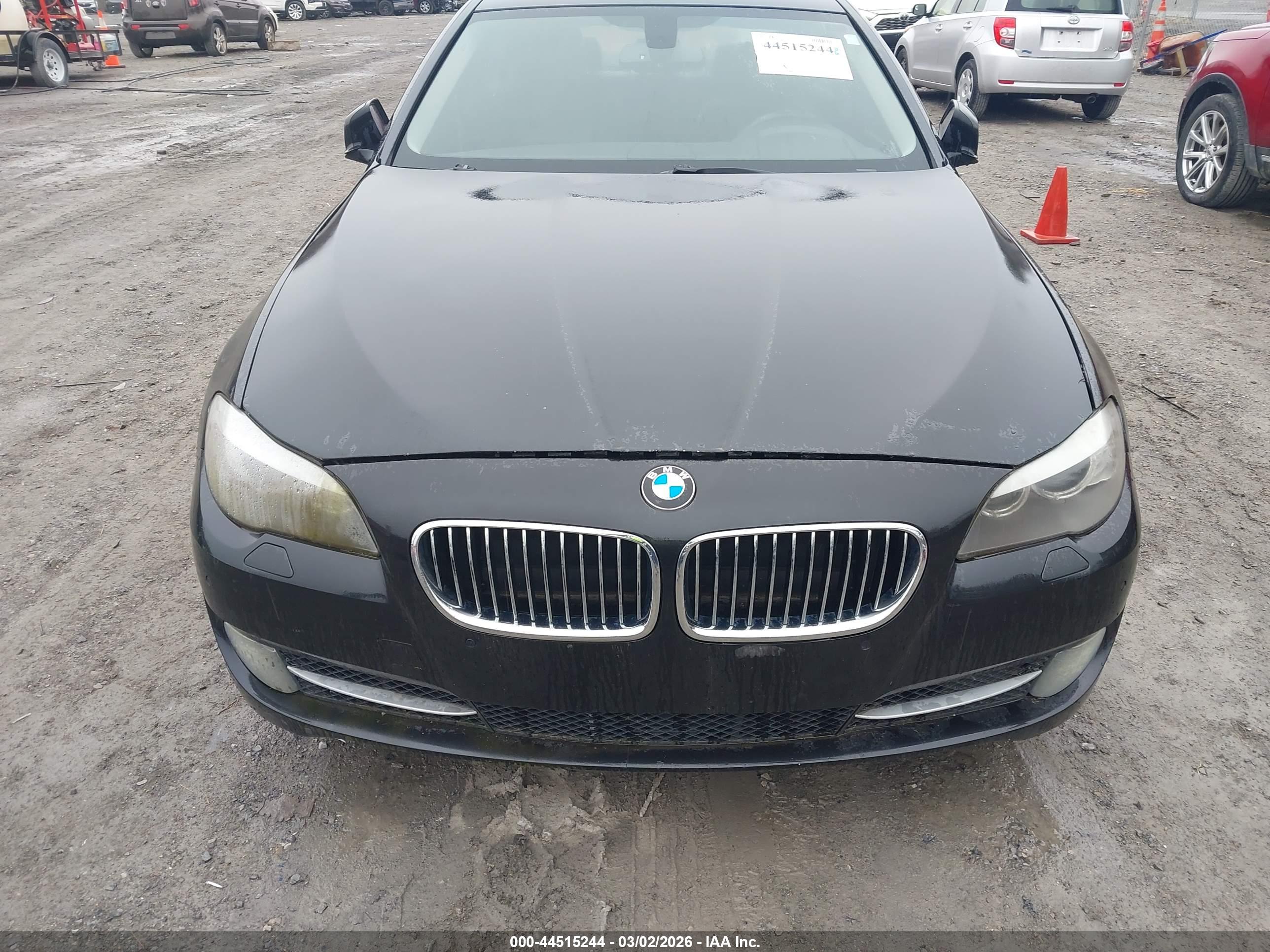 BMW 535I image 6