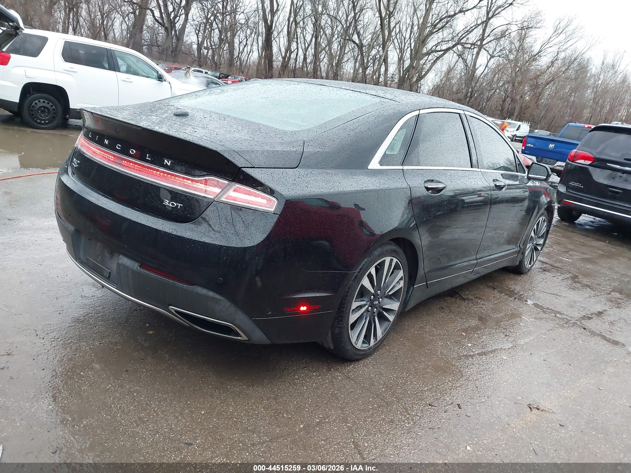 LINCOLN MKZ image 4