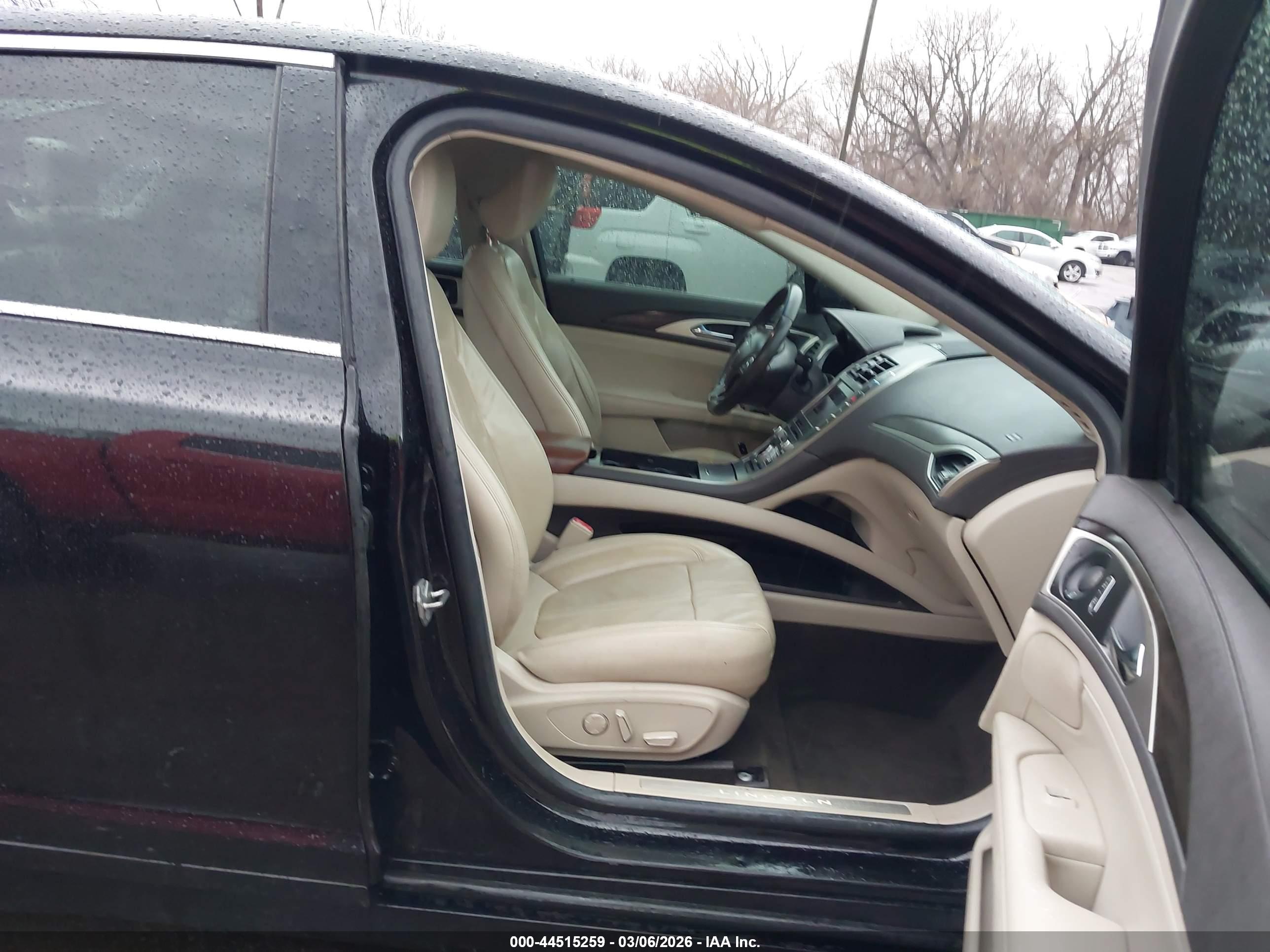 LINCOLN MKZ image 5