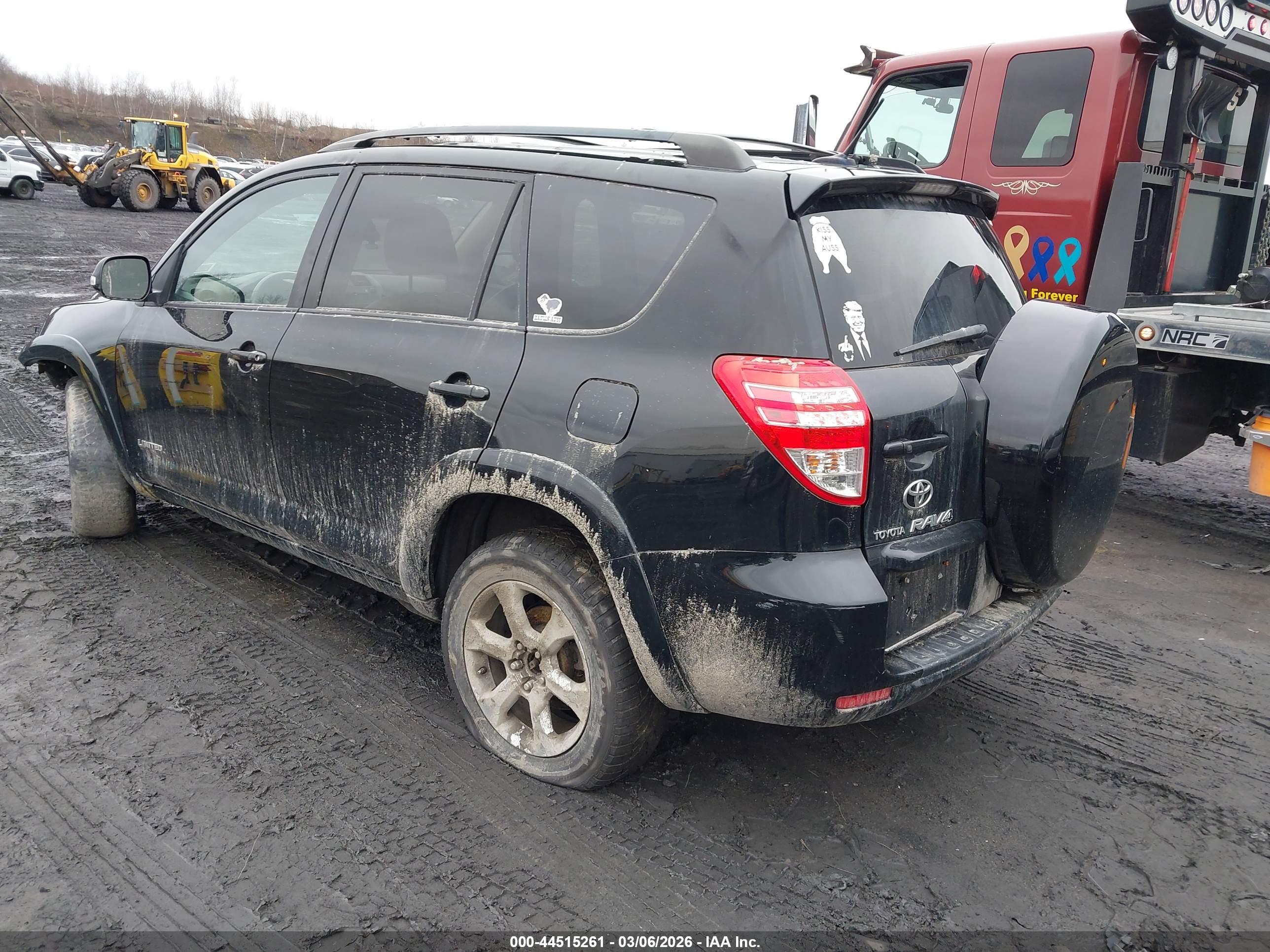 TOYOTA RAV4 image 3
