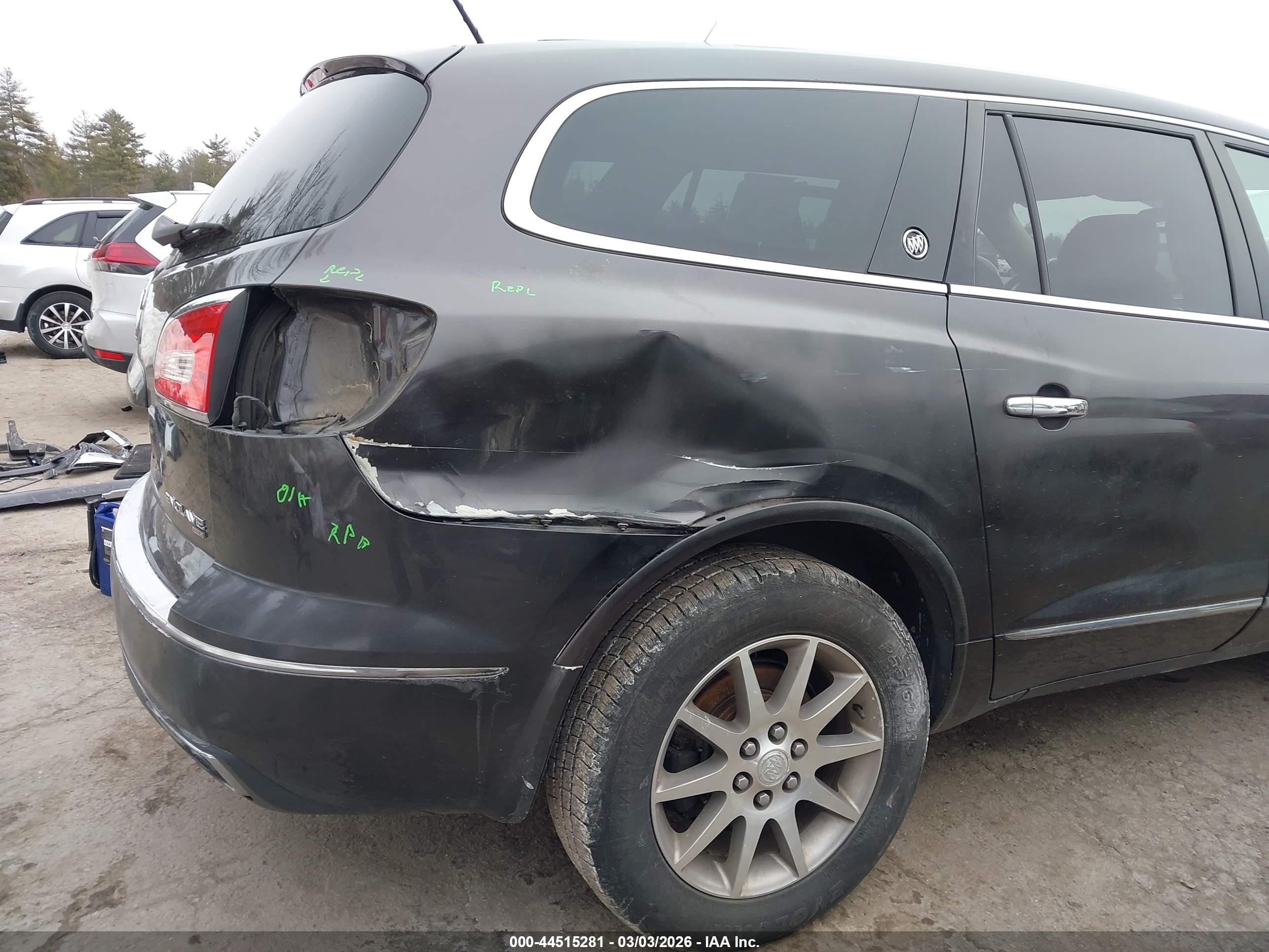 BUICK ENCLAVE image 6