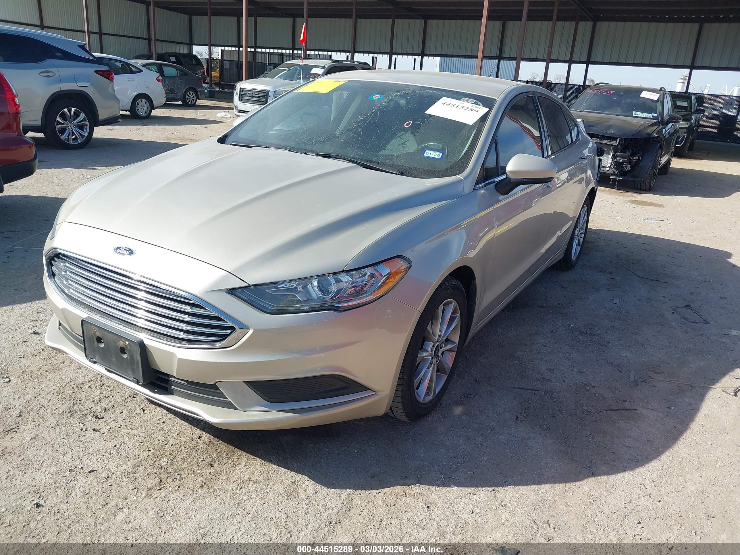 FORD FUSION image 2