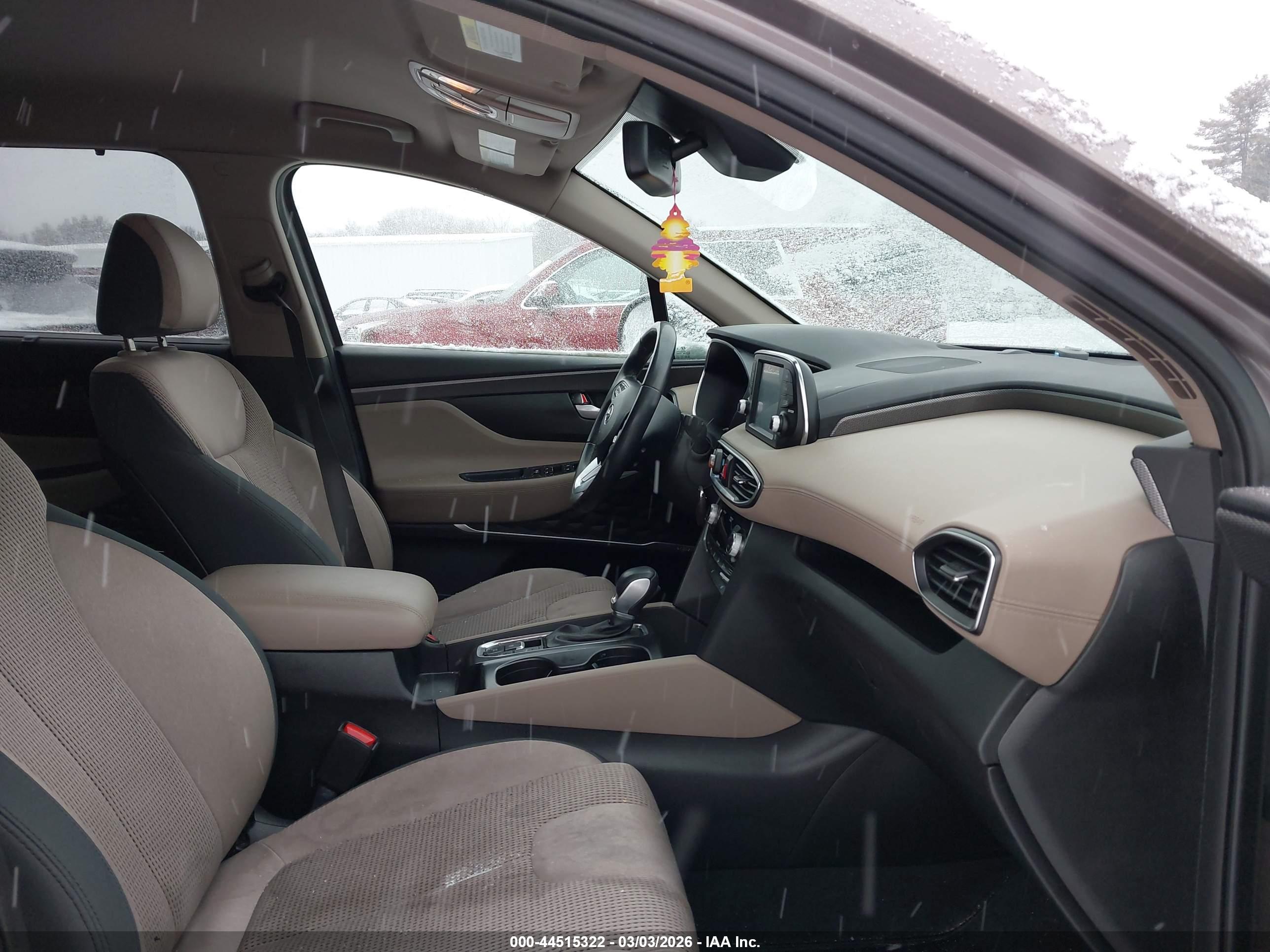 HYUNDAI SANTA image 5
