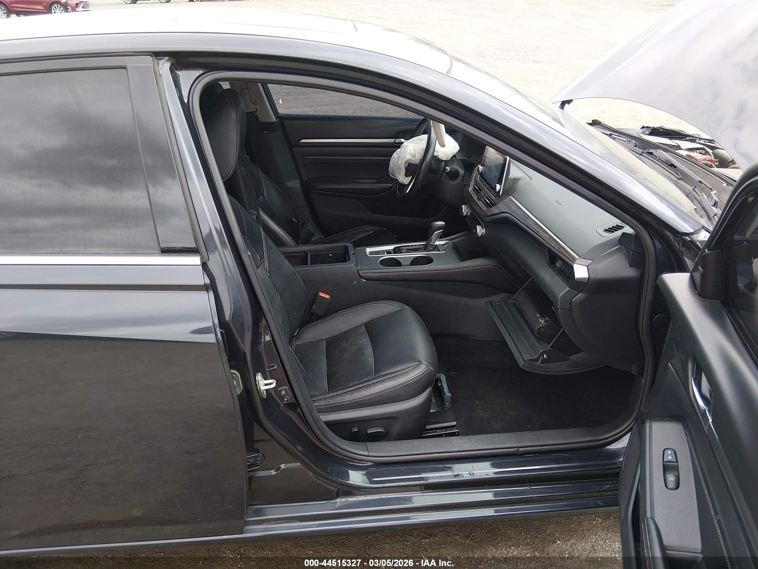 NISSAN ALTIMA image 5