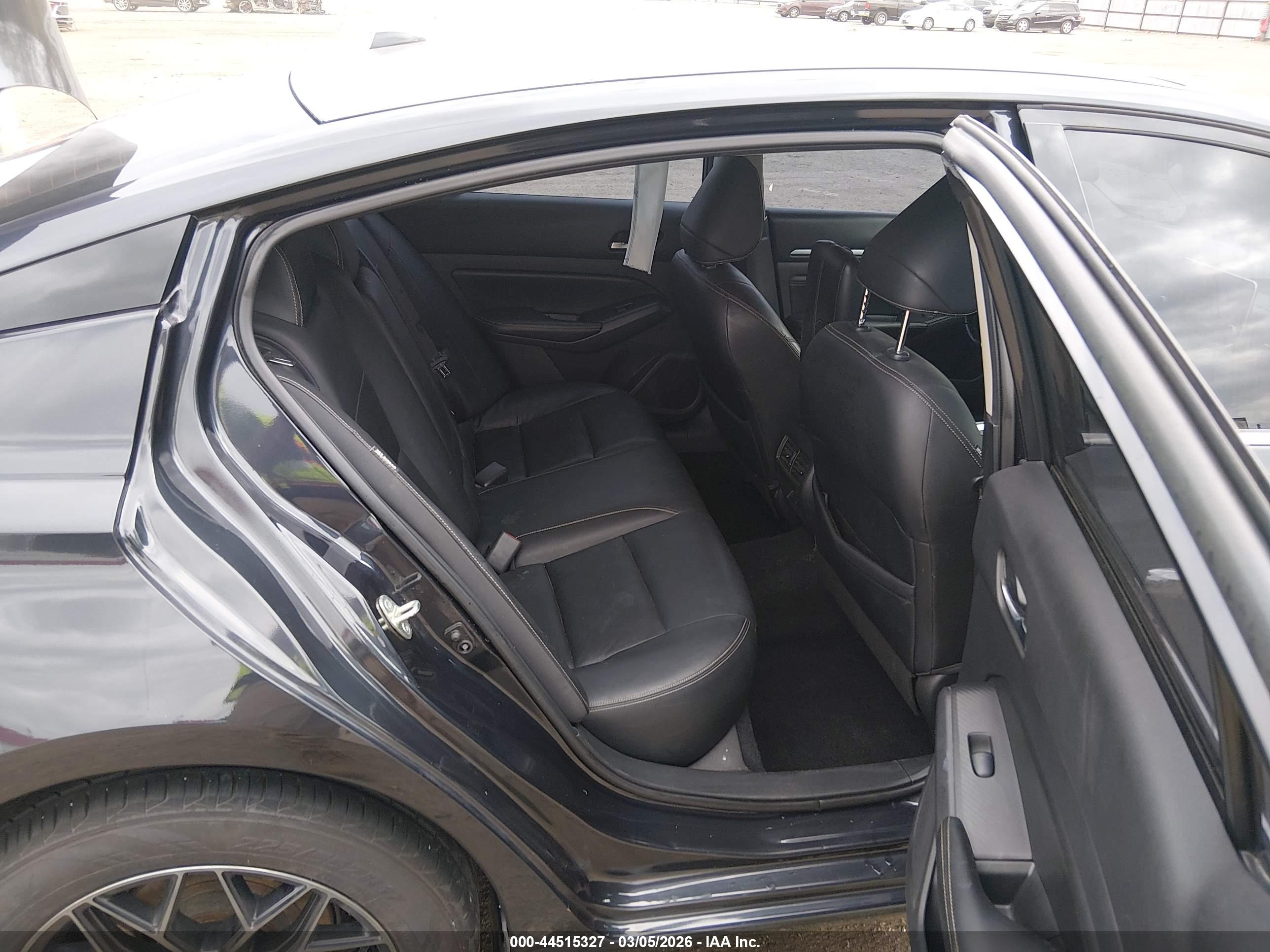 NISSAN ALTIMA image 8
