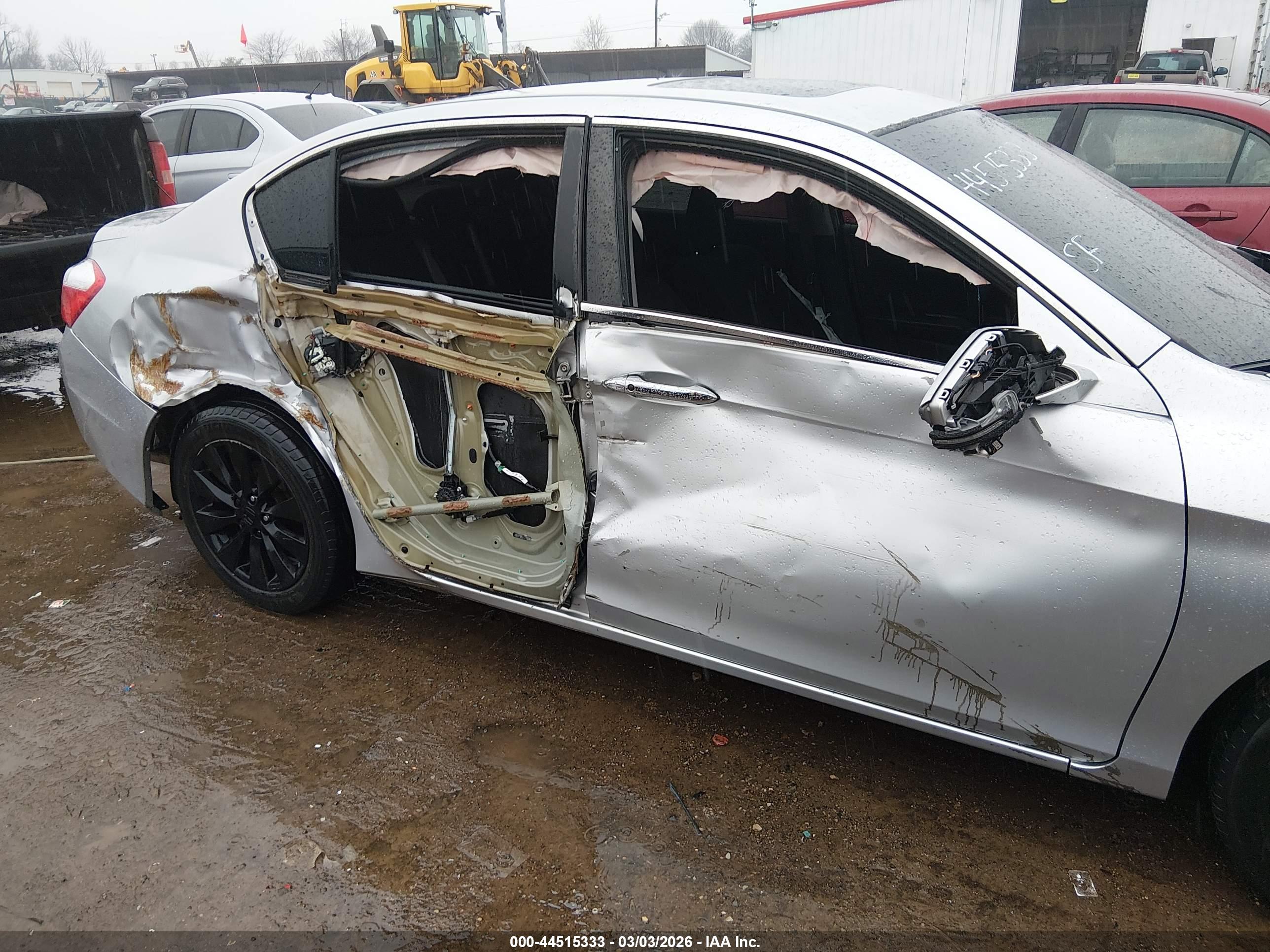 HONDA ACCORD image 6