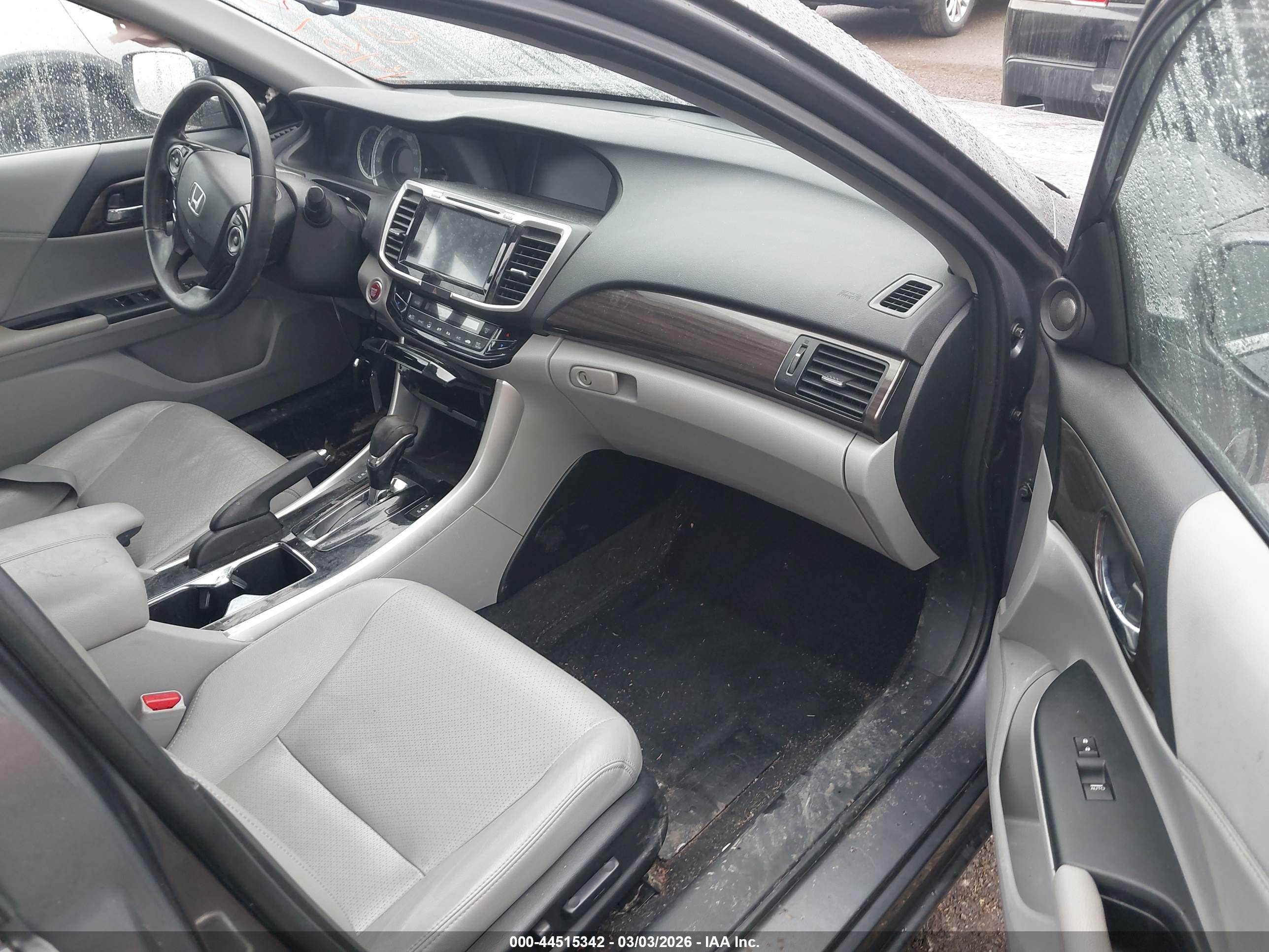 HONDA ACCORD image 5