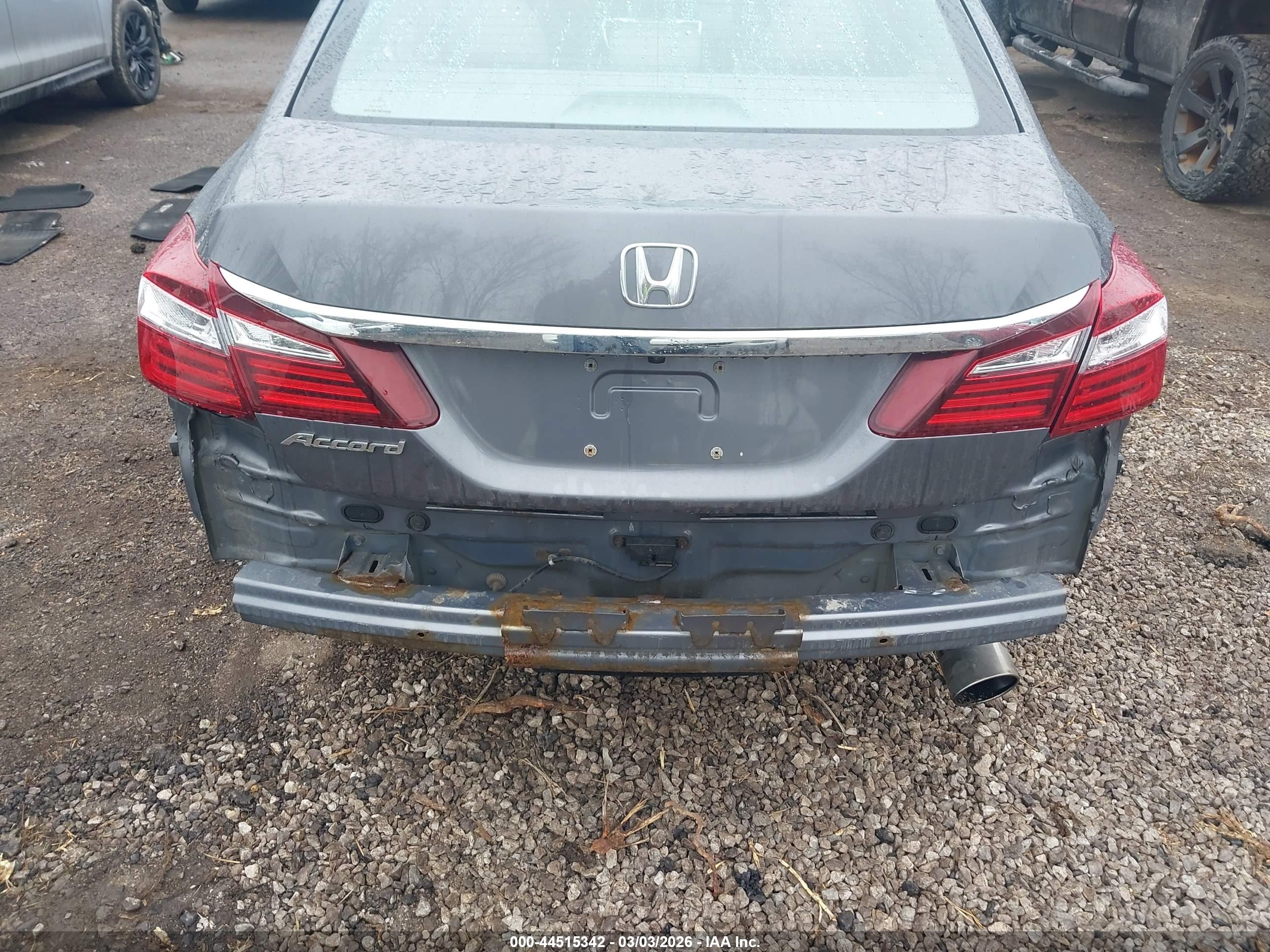 HONDA ACCORD image 6
