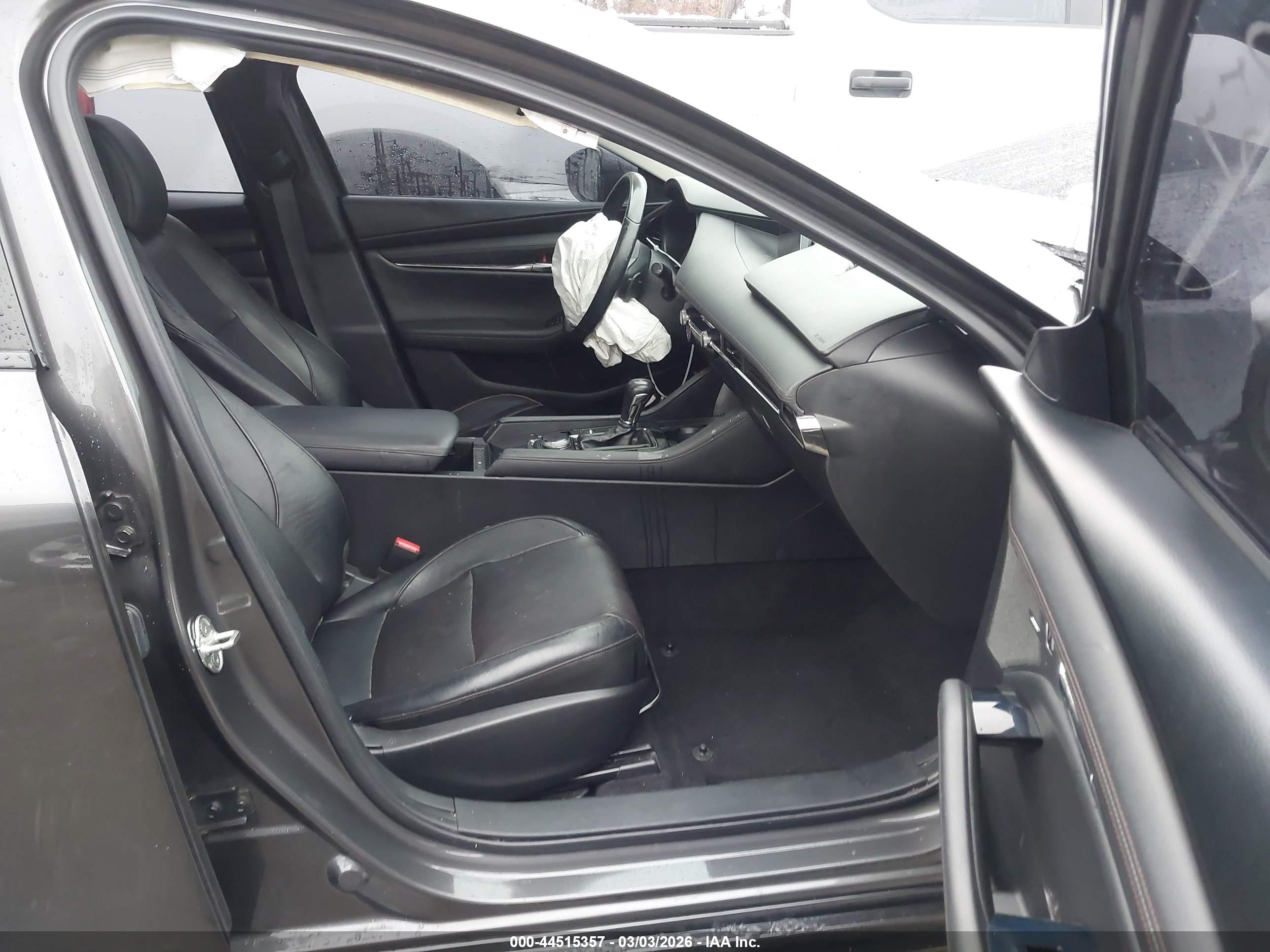 MAZDA MAZDA3 image 5