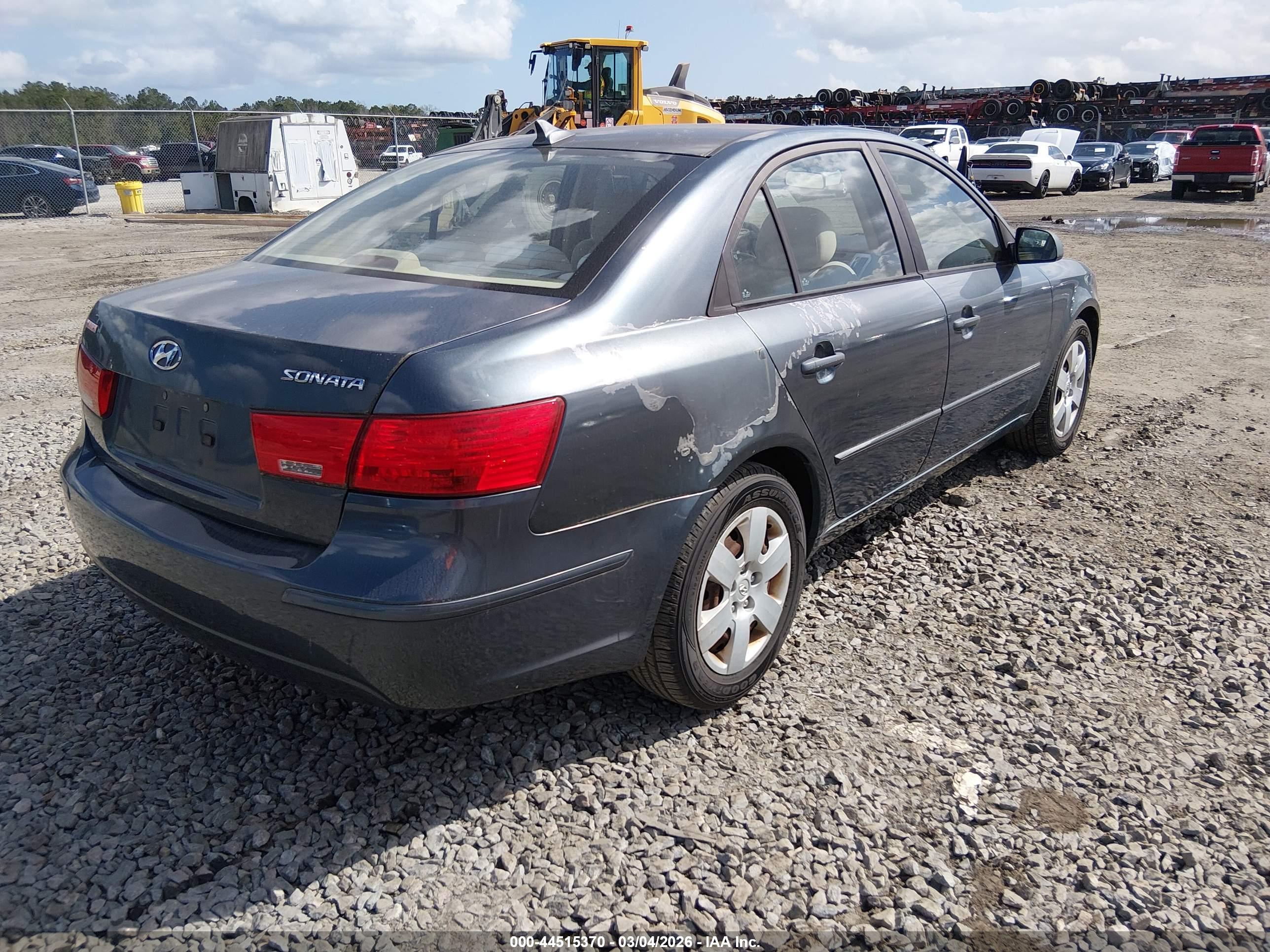 HYUNDAI SONATA image 4