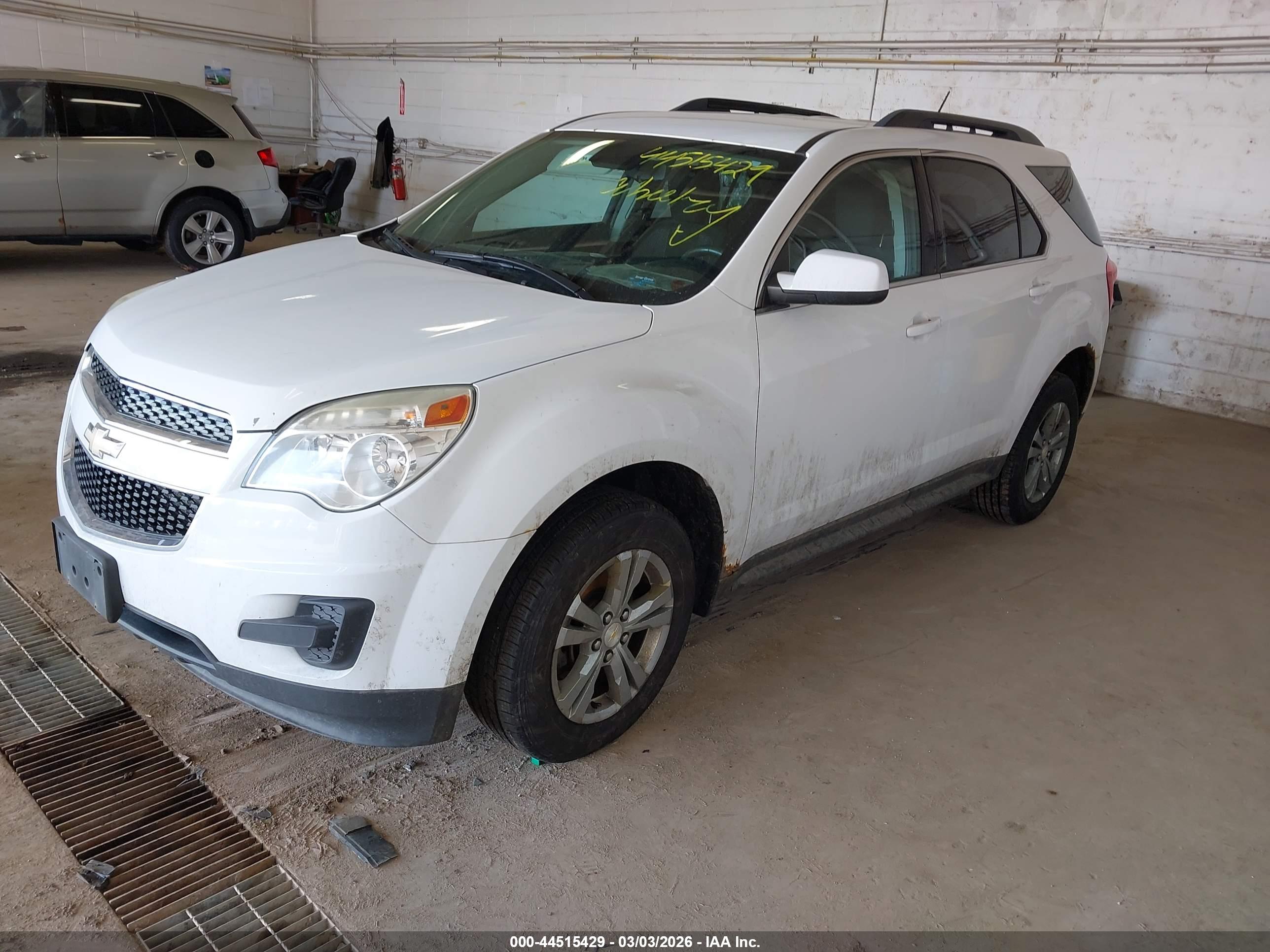 CHEVROLET EQUINOX image 2