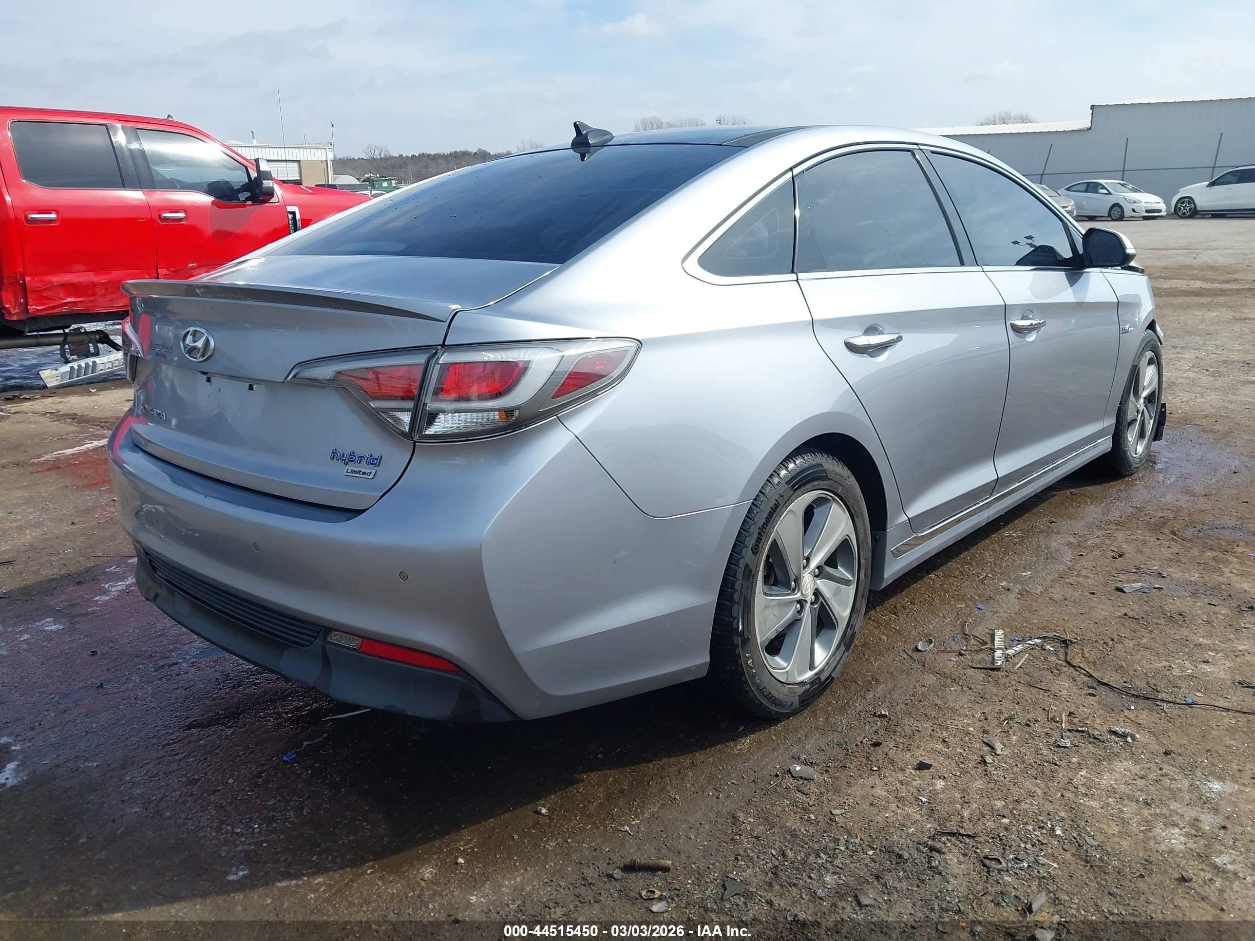 HYUNDAI SONATA image 4