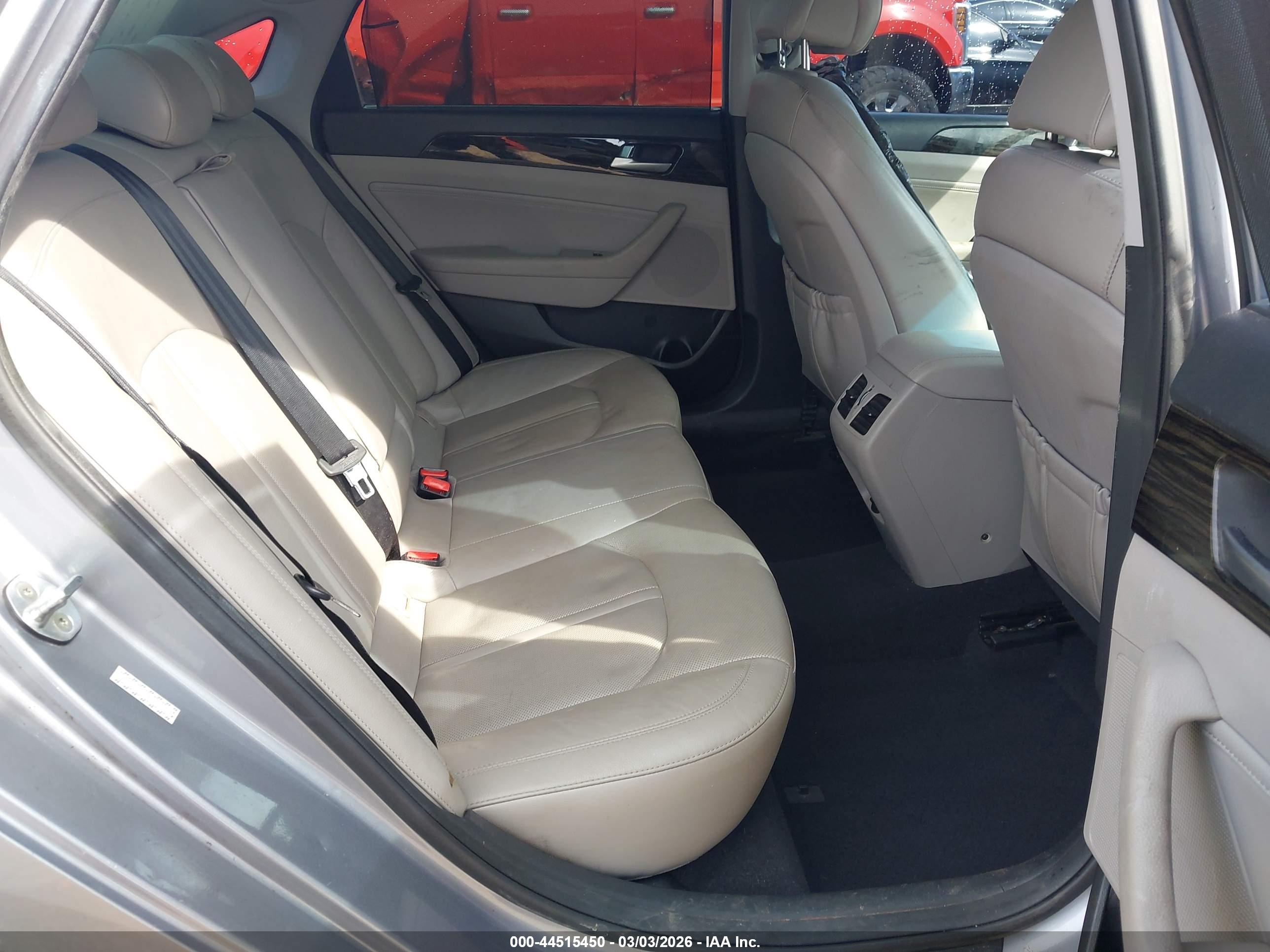 HYUNDAI SONATA image 8
