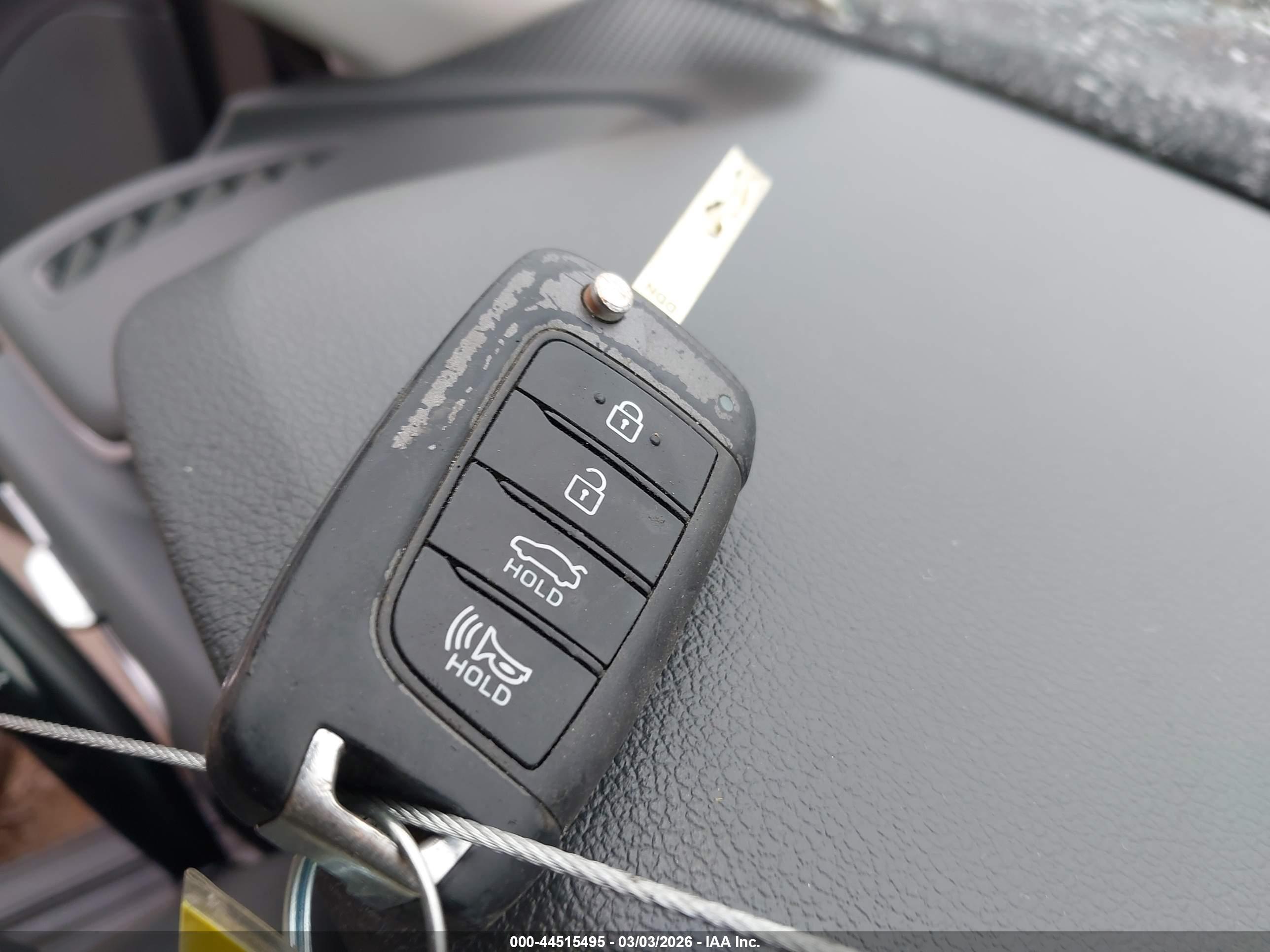 HYUNDAI SONATA image 11