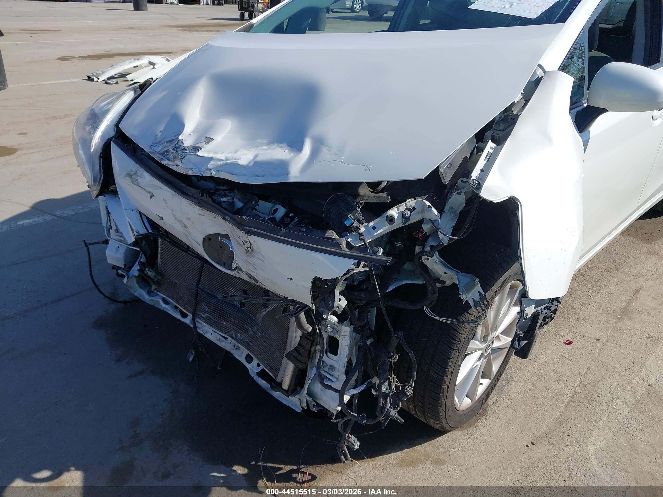 TOYOTA PRIUS image 6