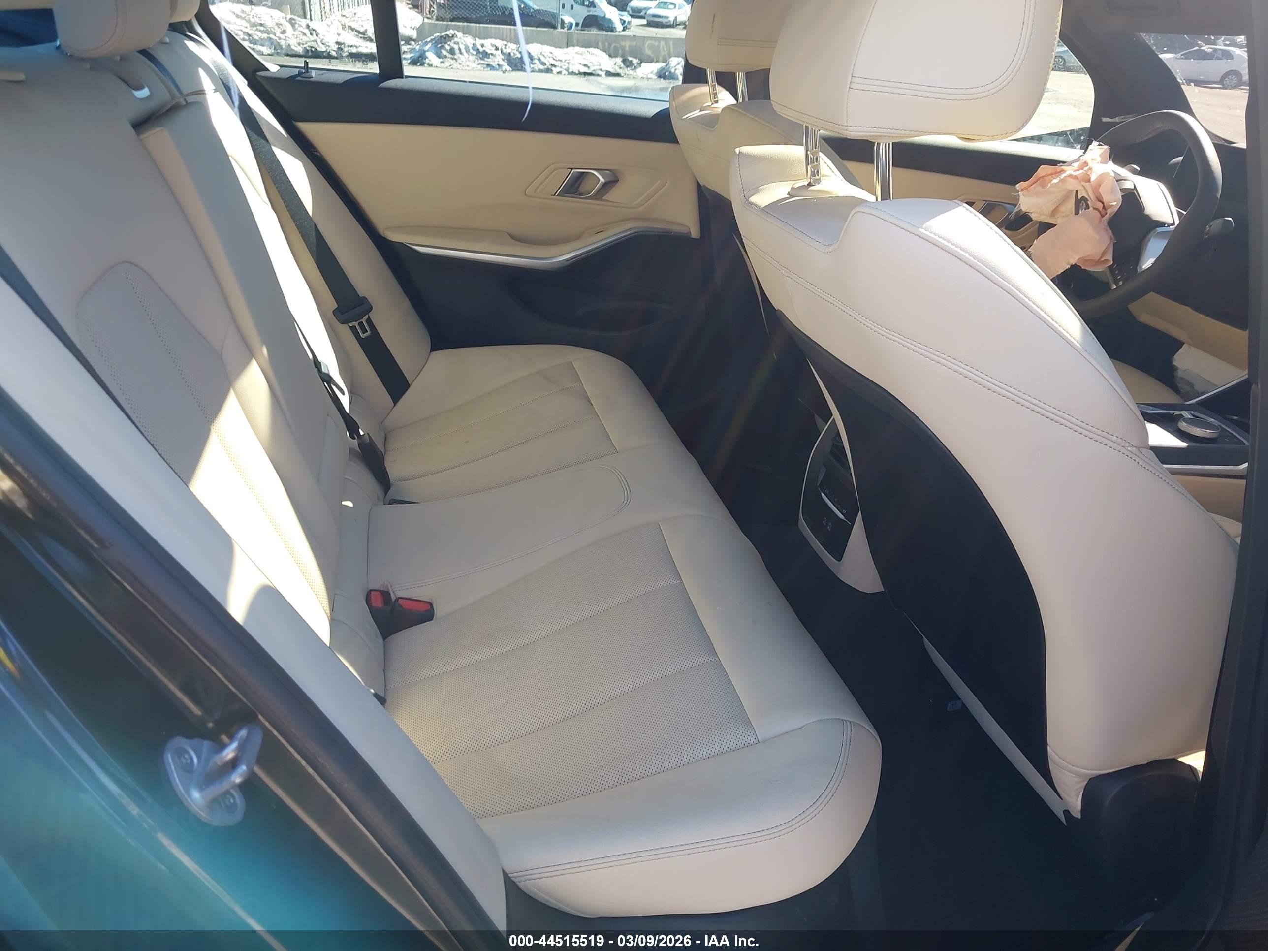 BMW 330I image 8