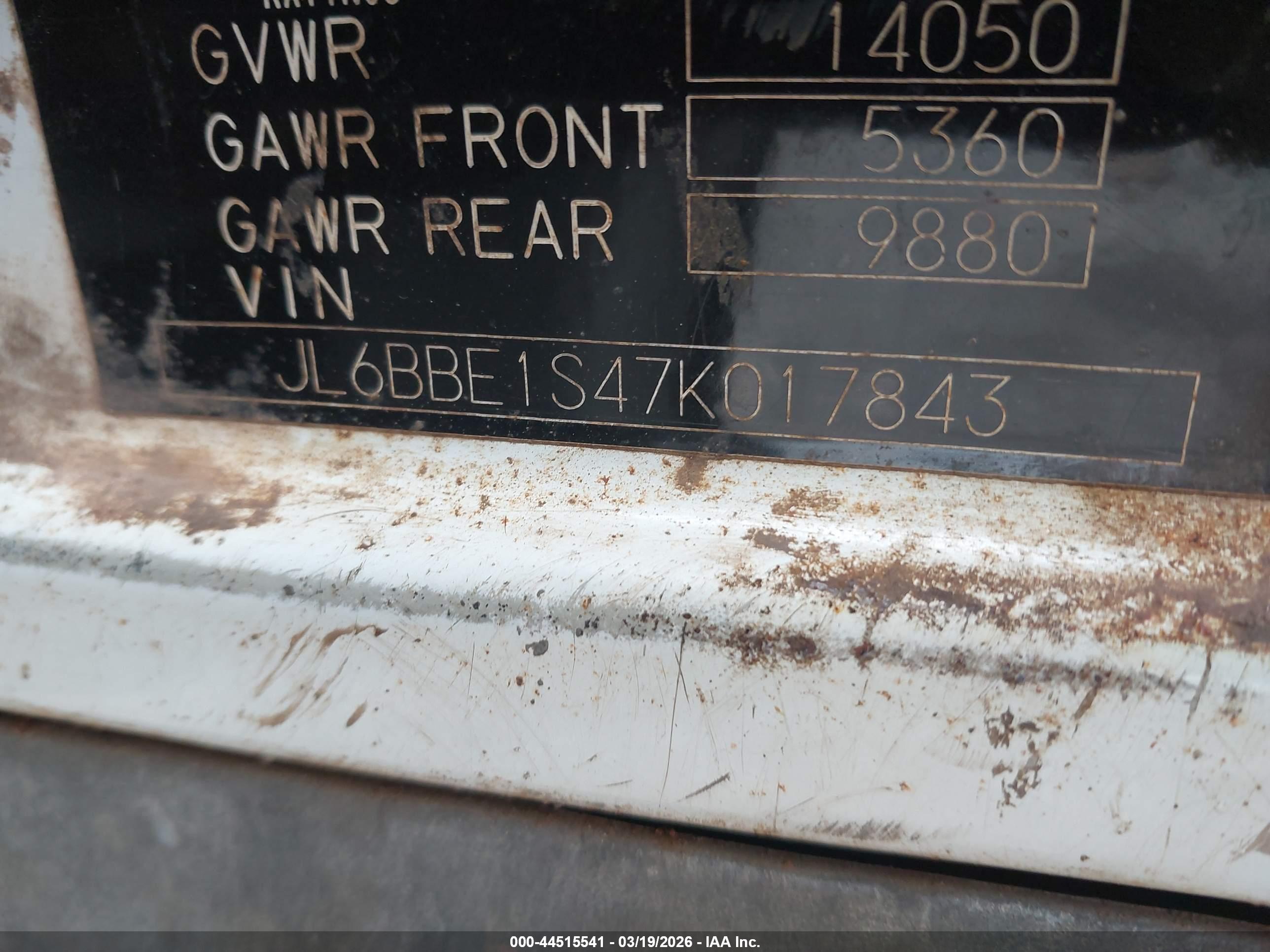 MITSUBISHI FUSO image 9