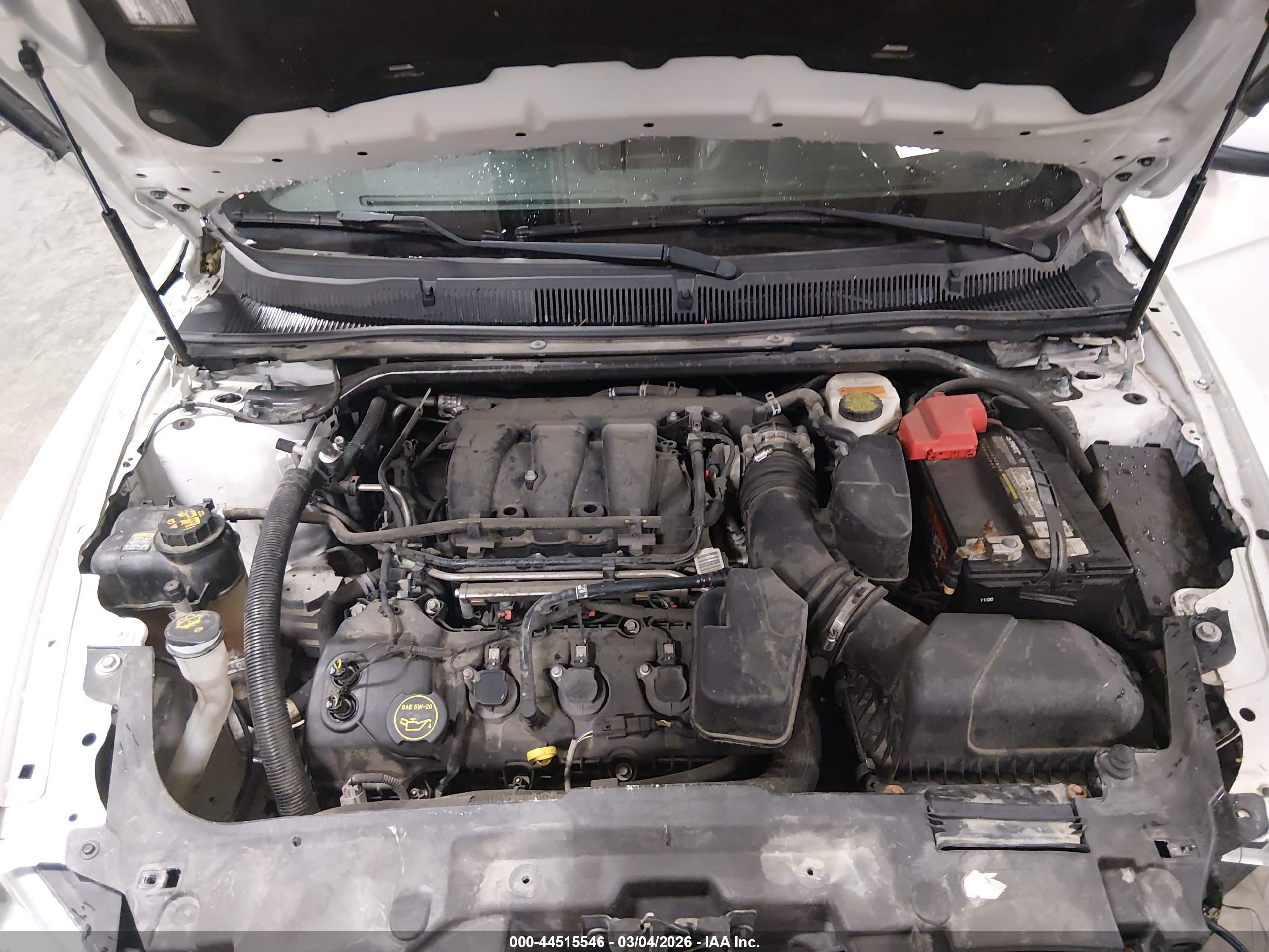 FORD TAURUS image 10