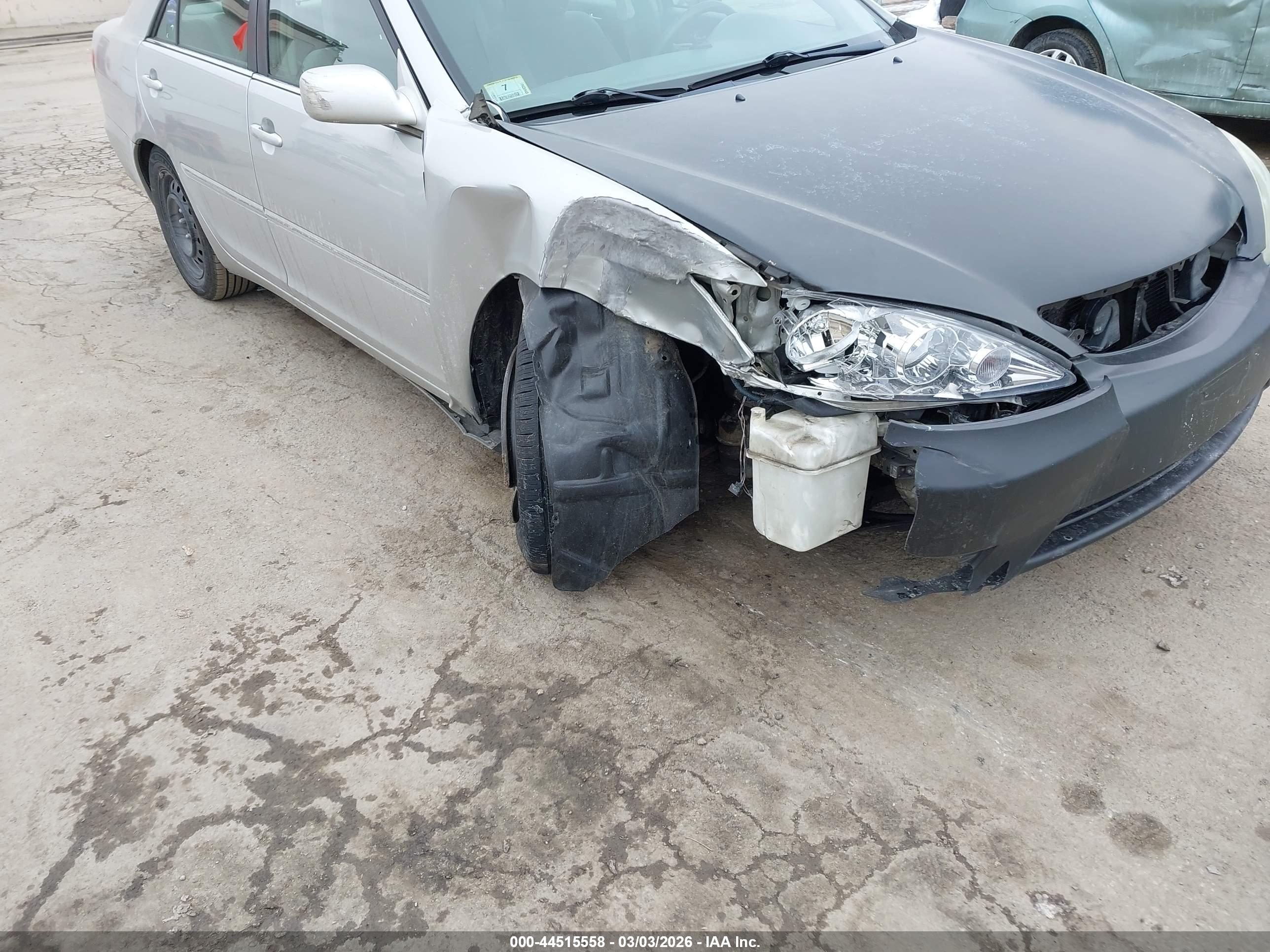 TOYOTA CAMRY image 6