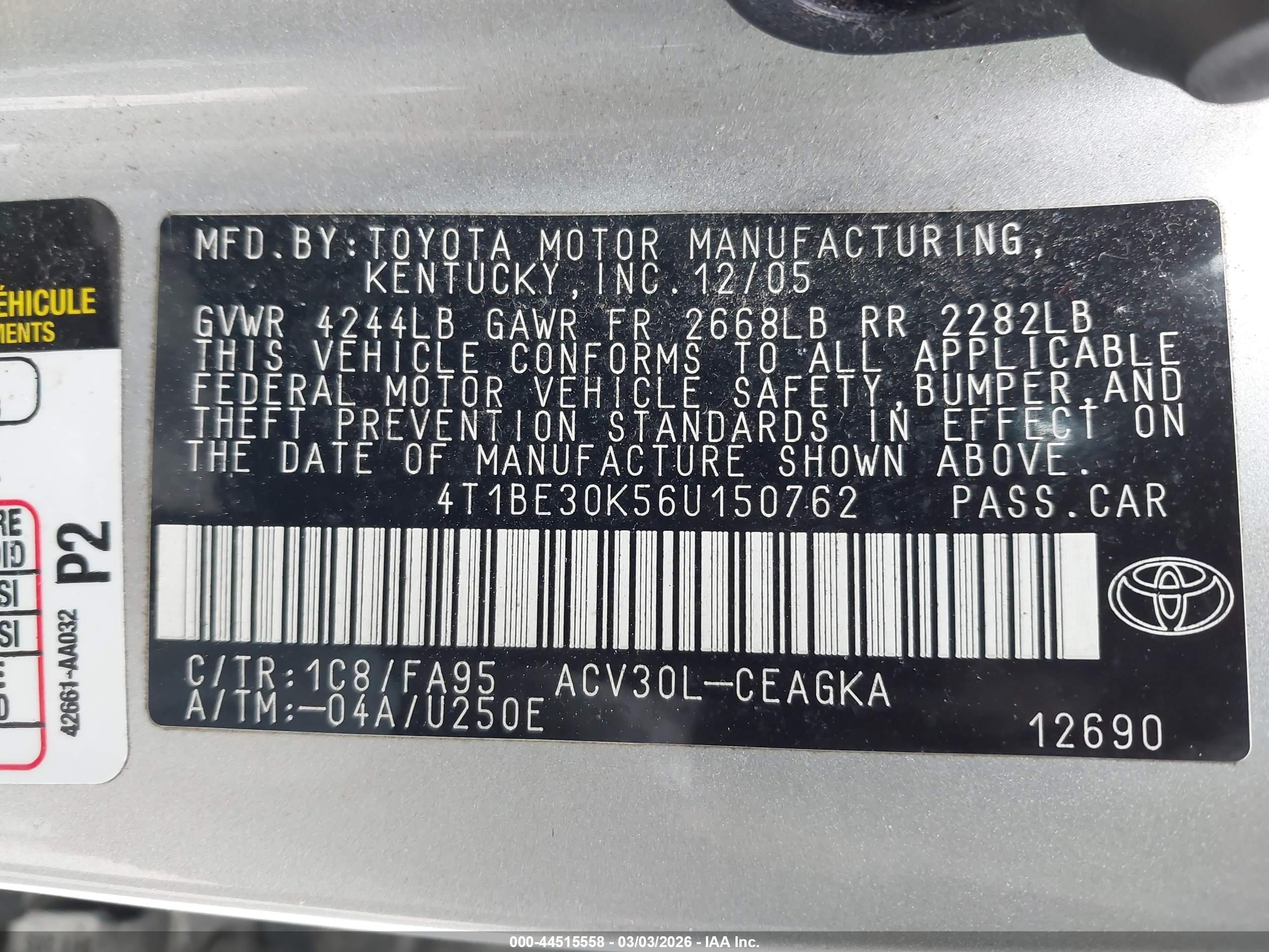 TOYOTA CAMRY image 9