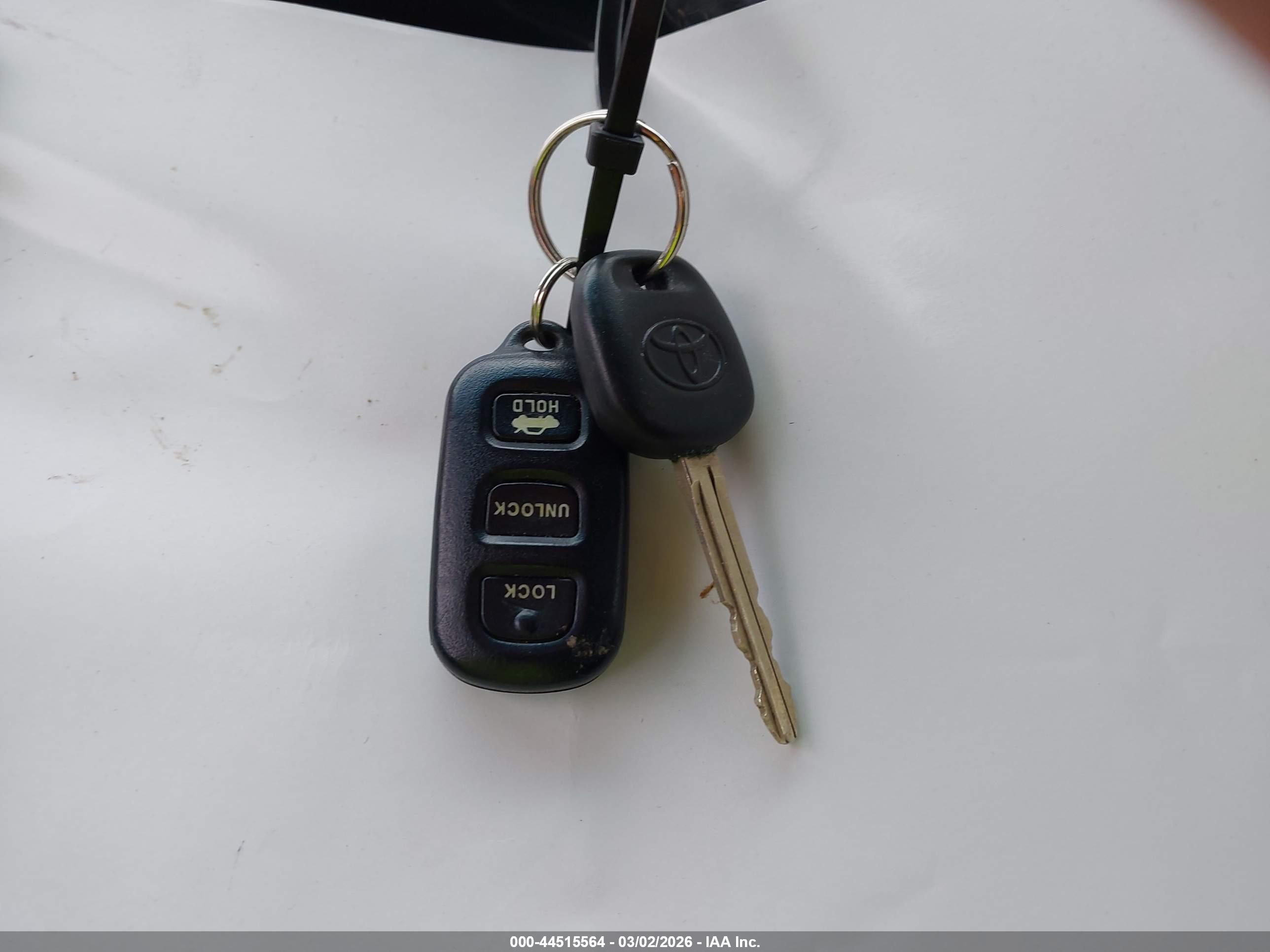TOYOTA CAMRY image 11