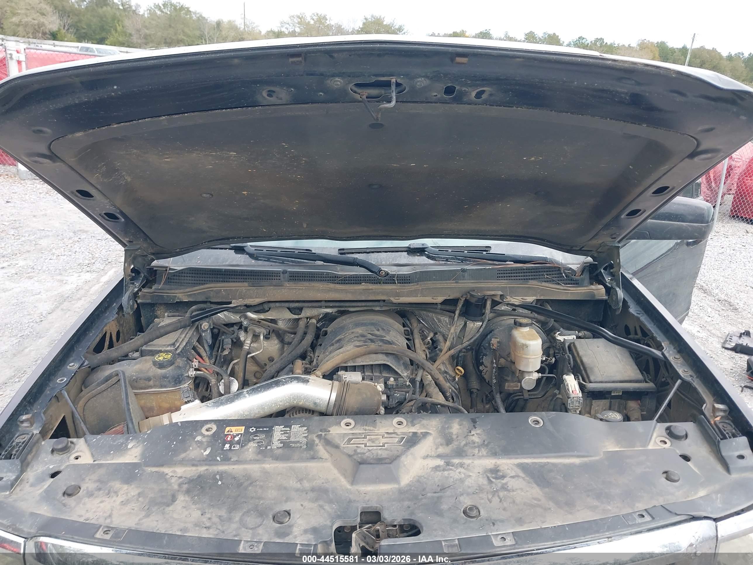 CHEVROLET SILVERADO image 10