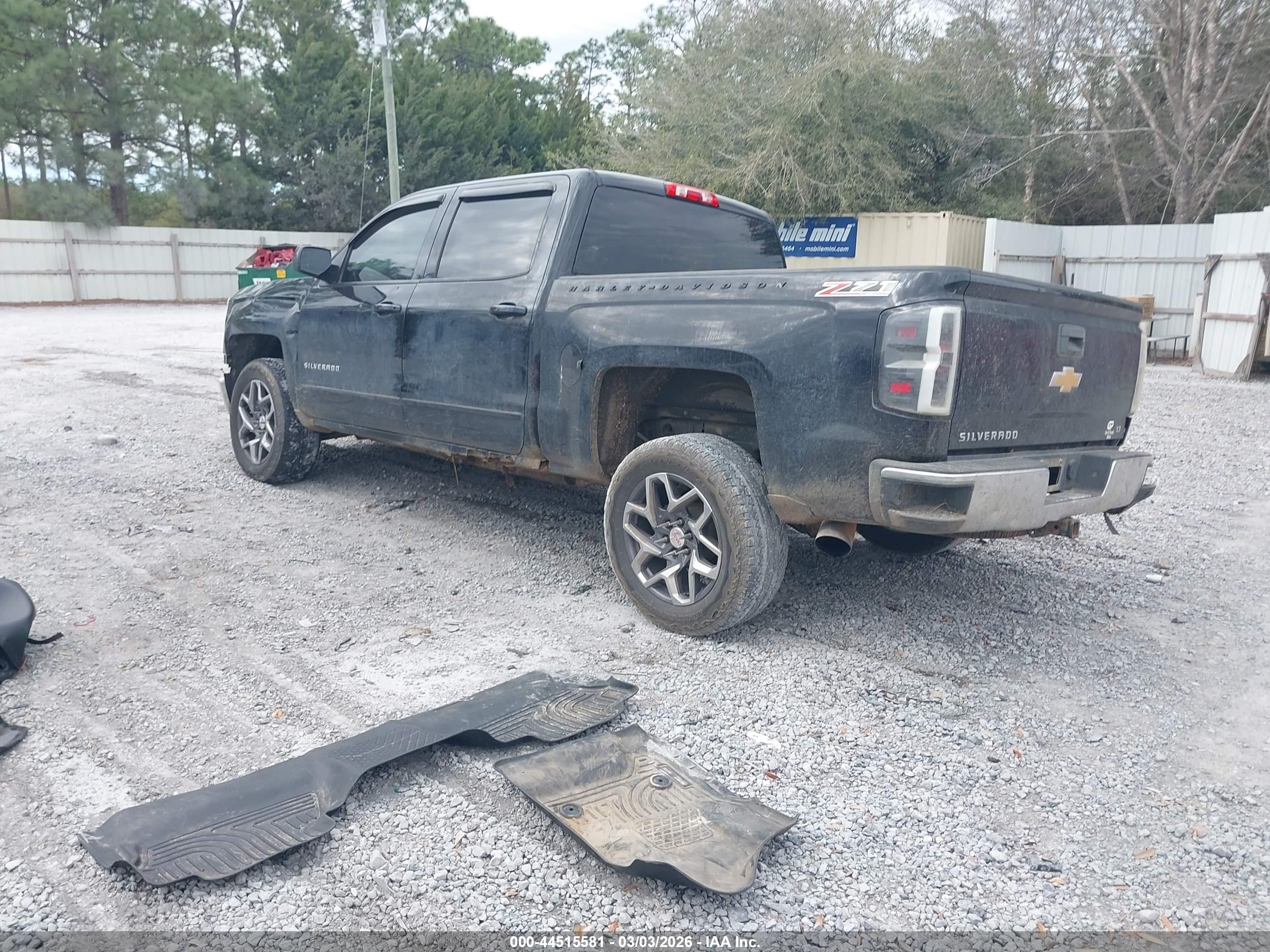 CHEVROLET SILVERADO image 3