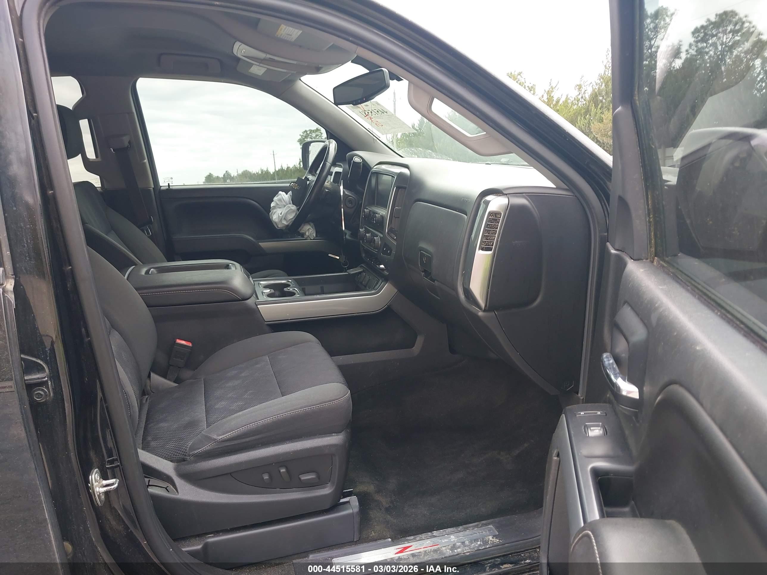 CHEVROLET SILVERADO image 5