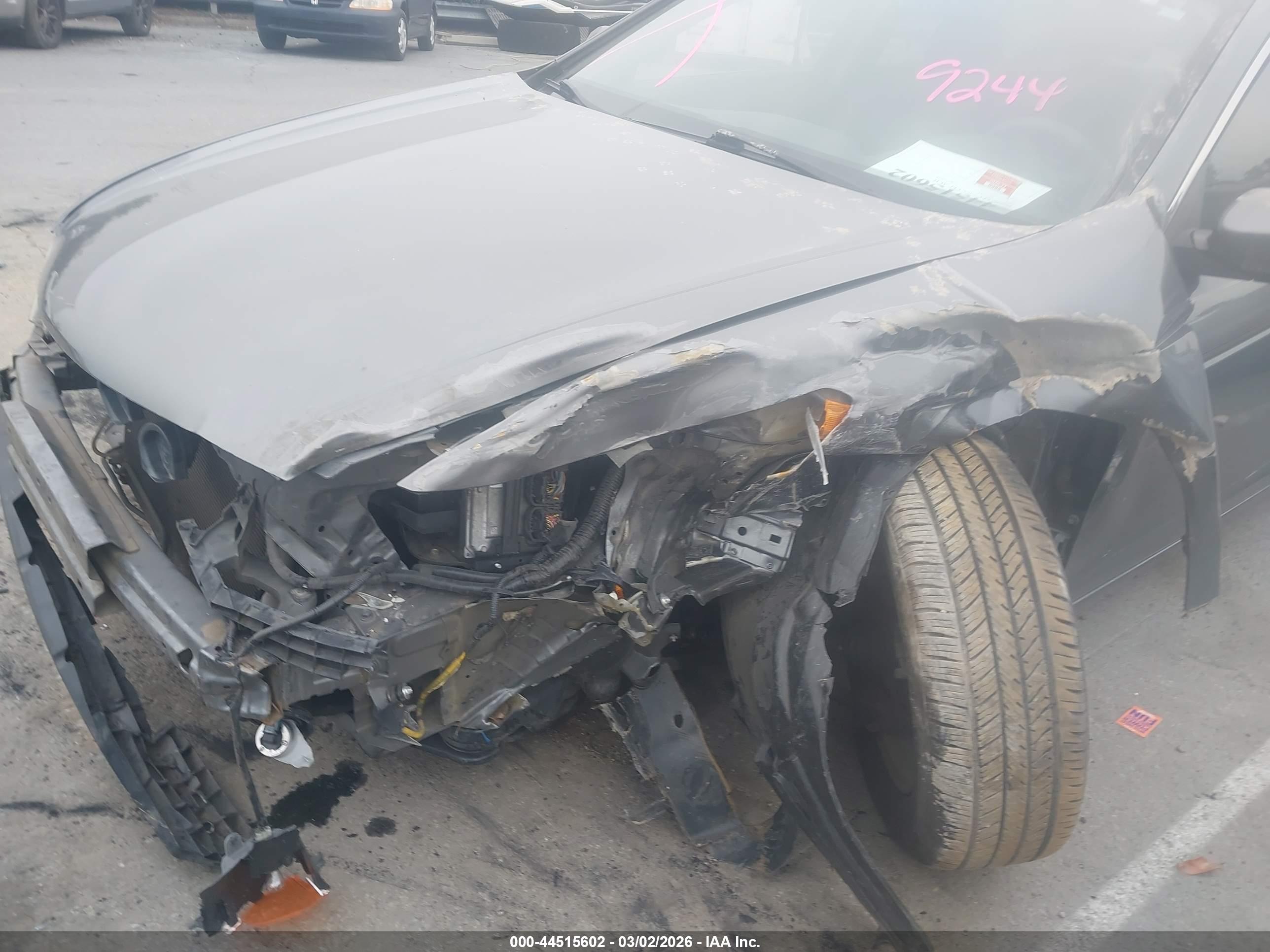 HONDA ACCORD image 6