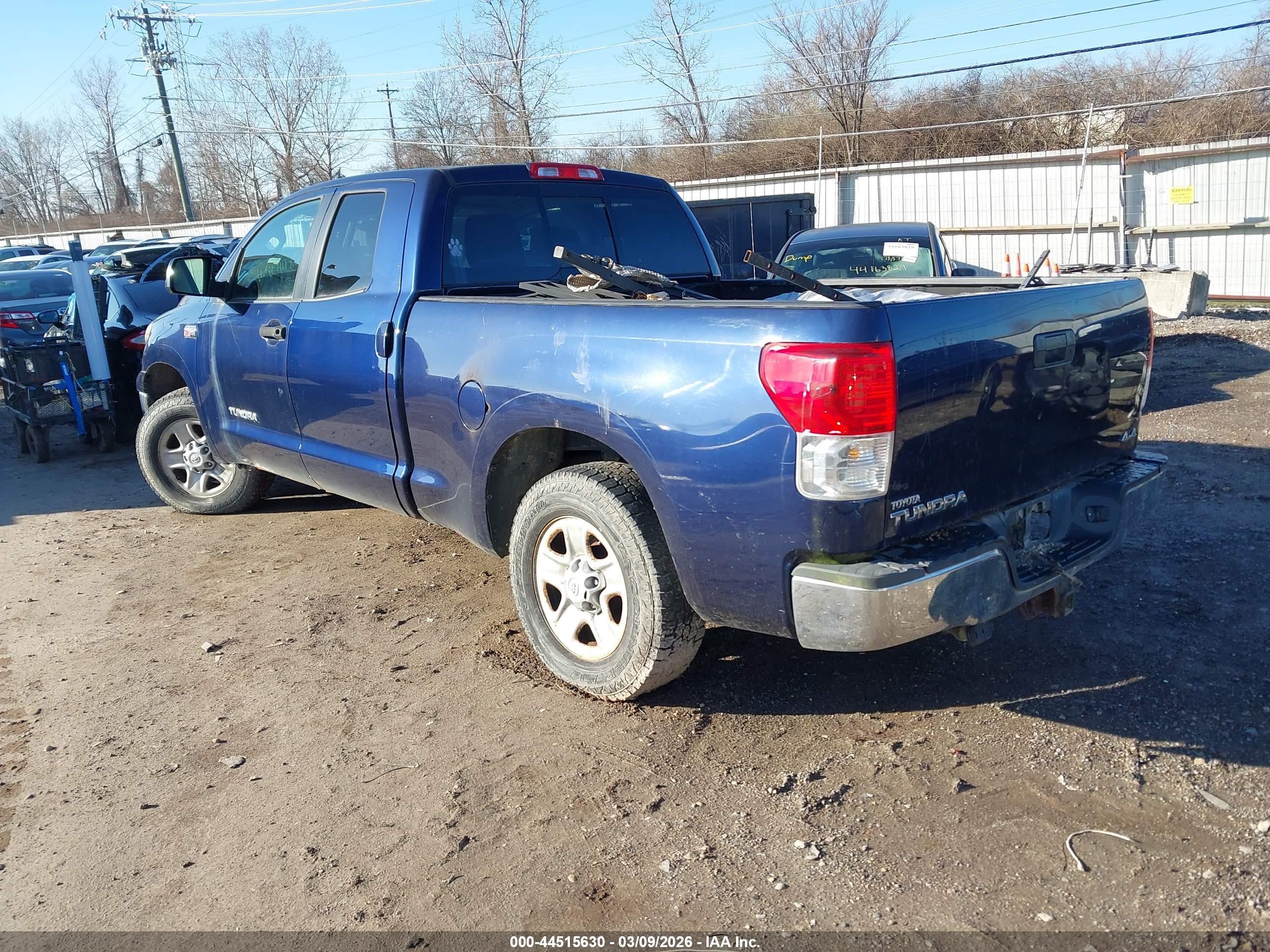 TOYOTA TUNDRA image 3