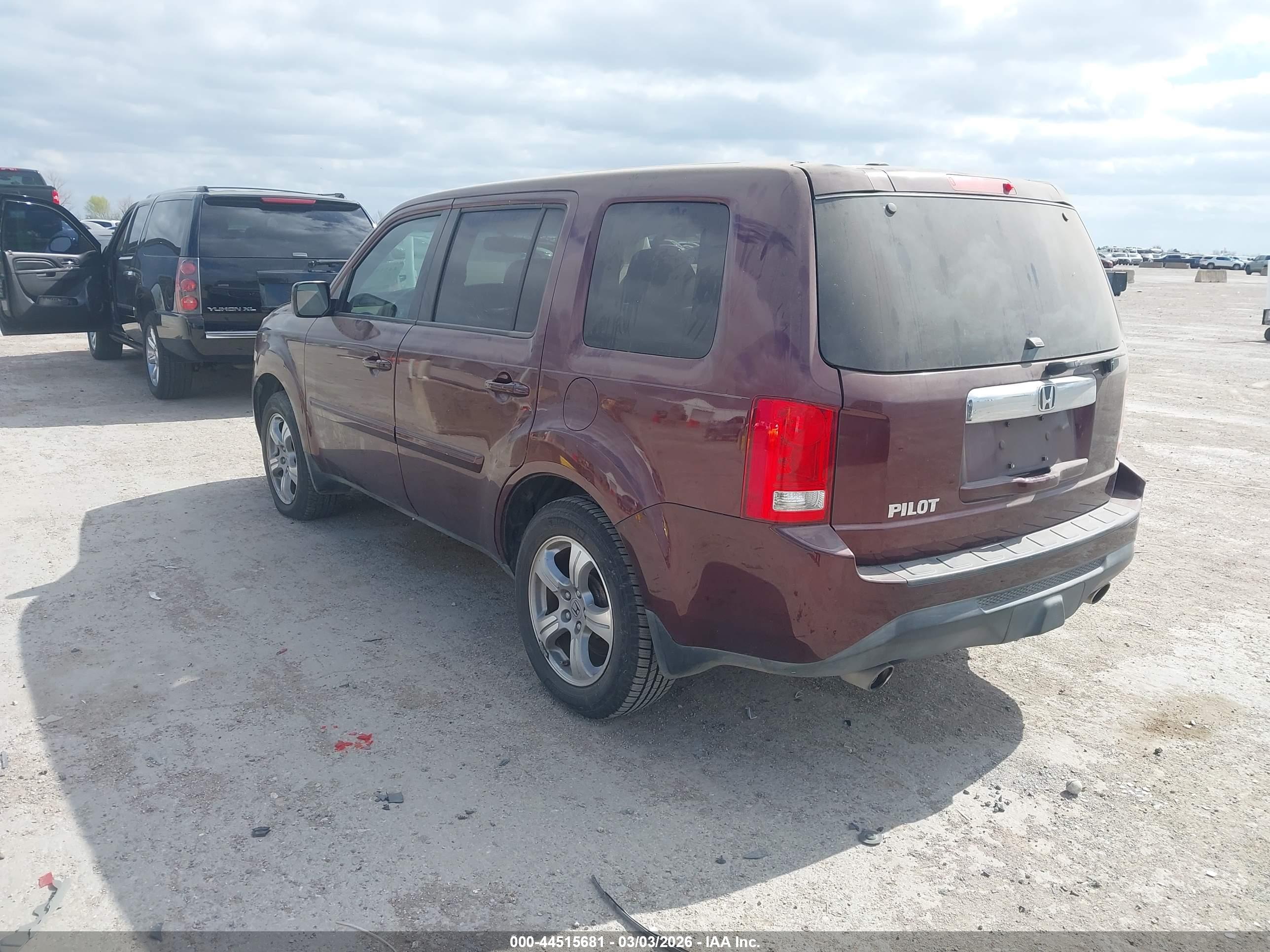 HONDA PILOT image 3