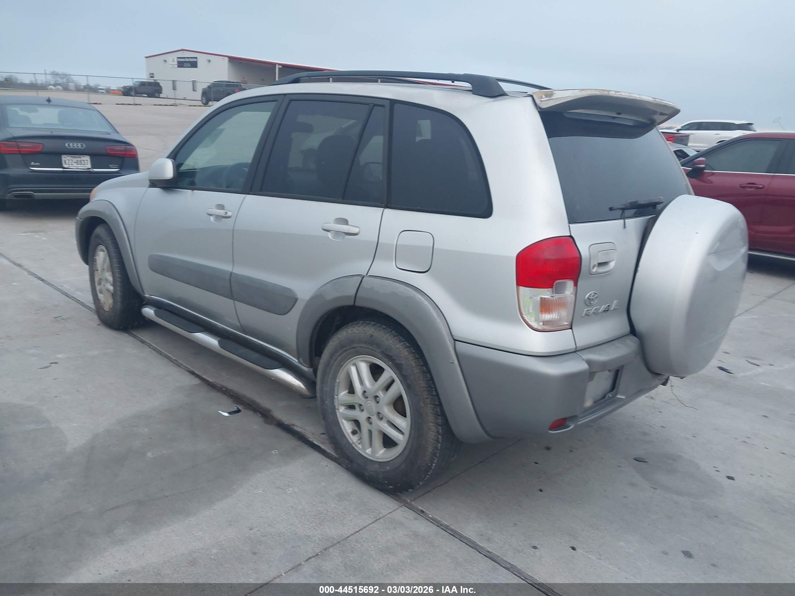 TOYOTA RAV4 image 3