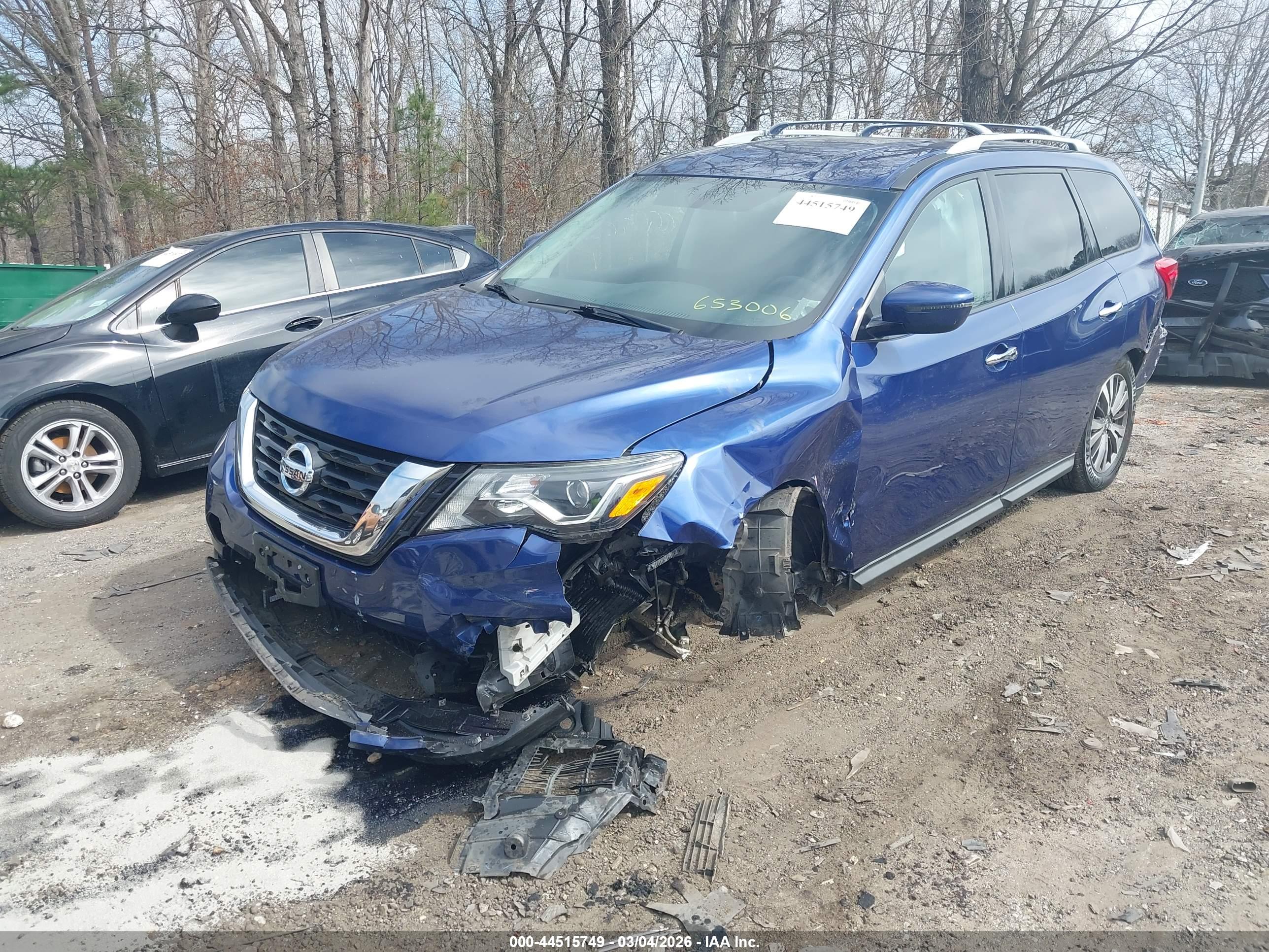 NISSAN PATHFINDER image 2
