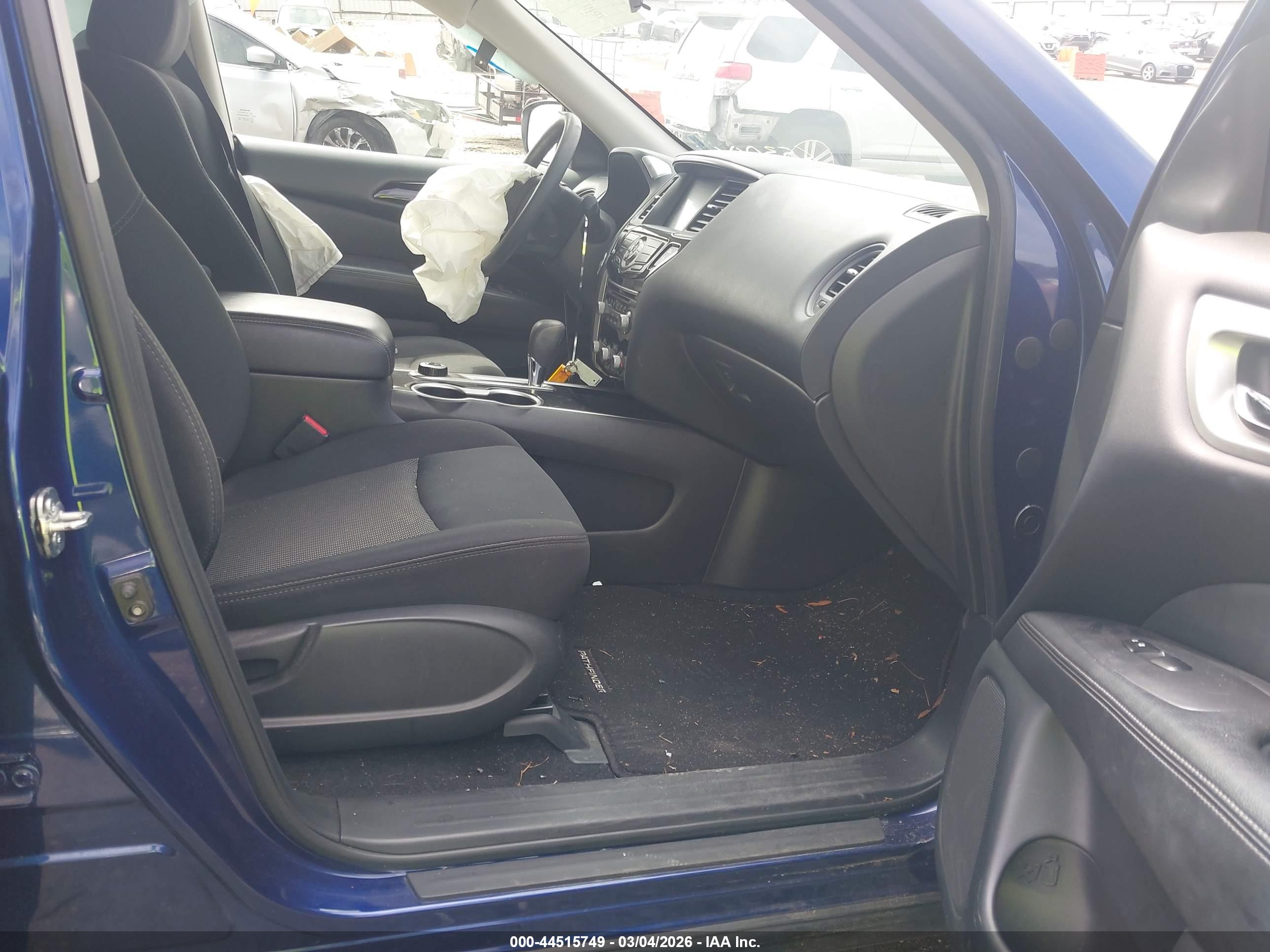 NISSAN PATHFINDER image 5