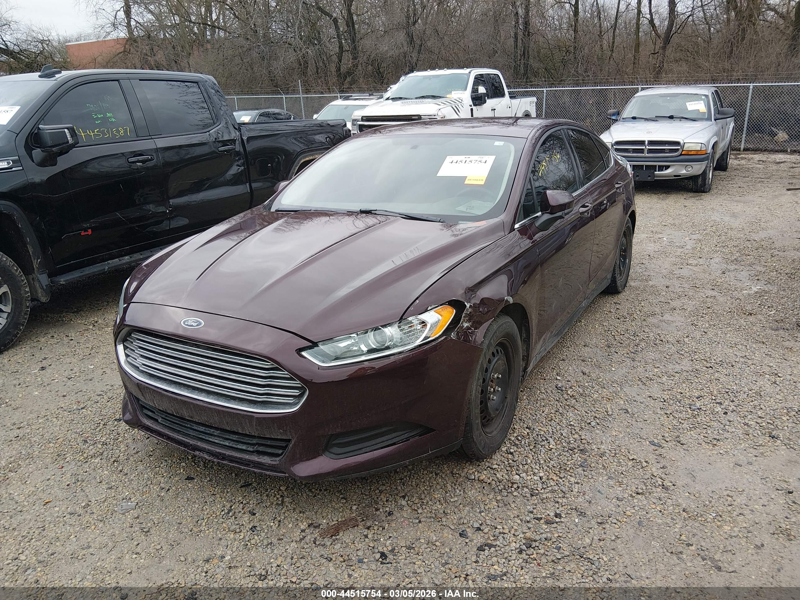 FORD FUSION image 2