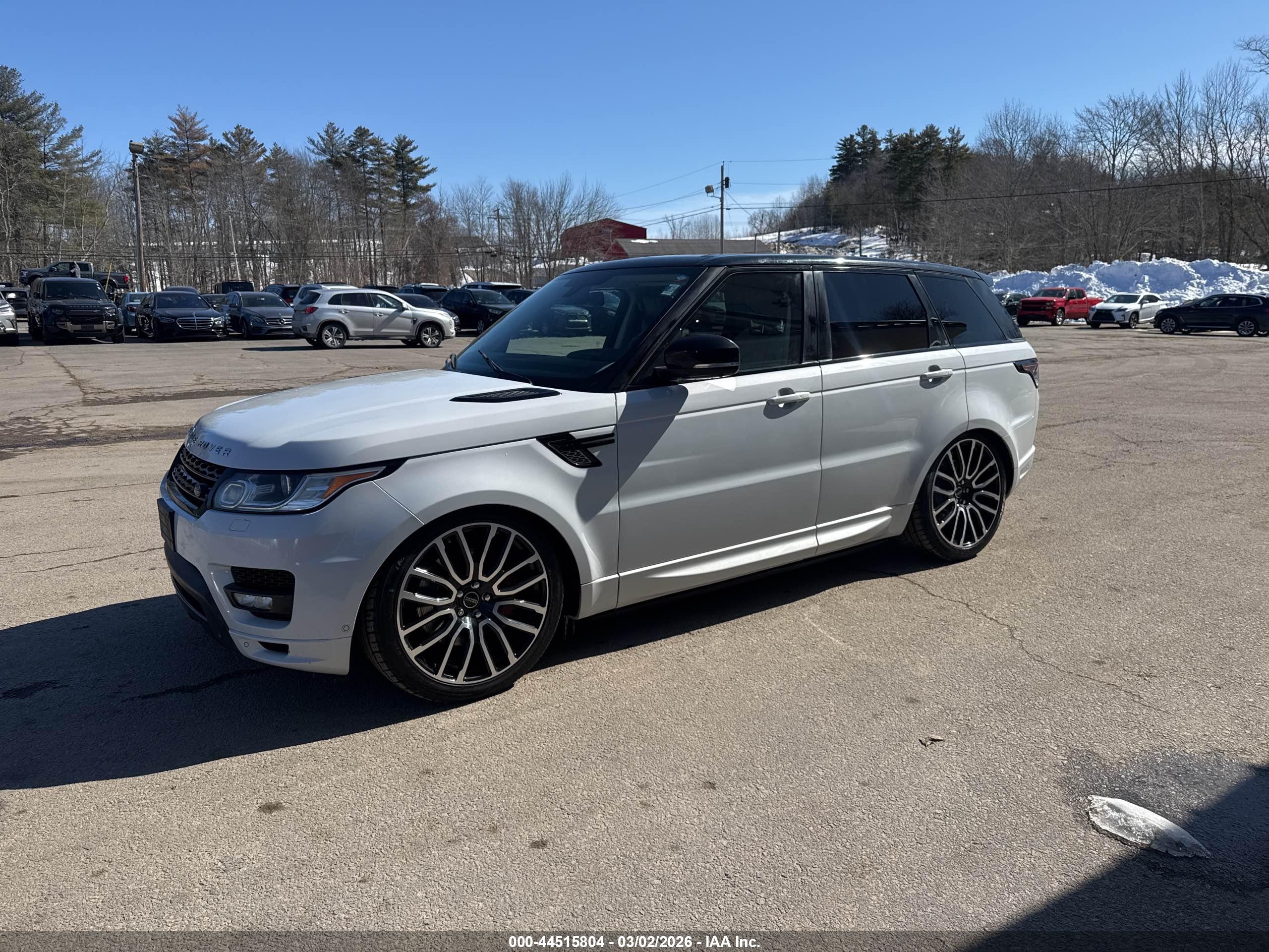 LAND ROVER image 2