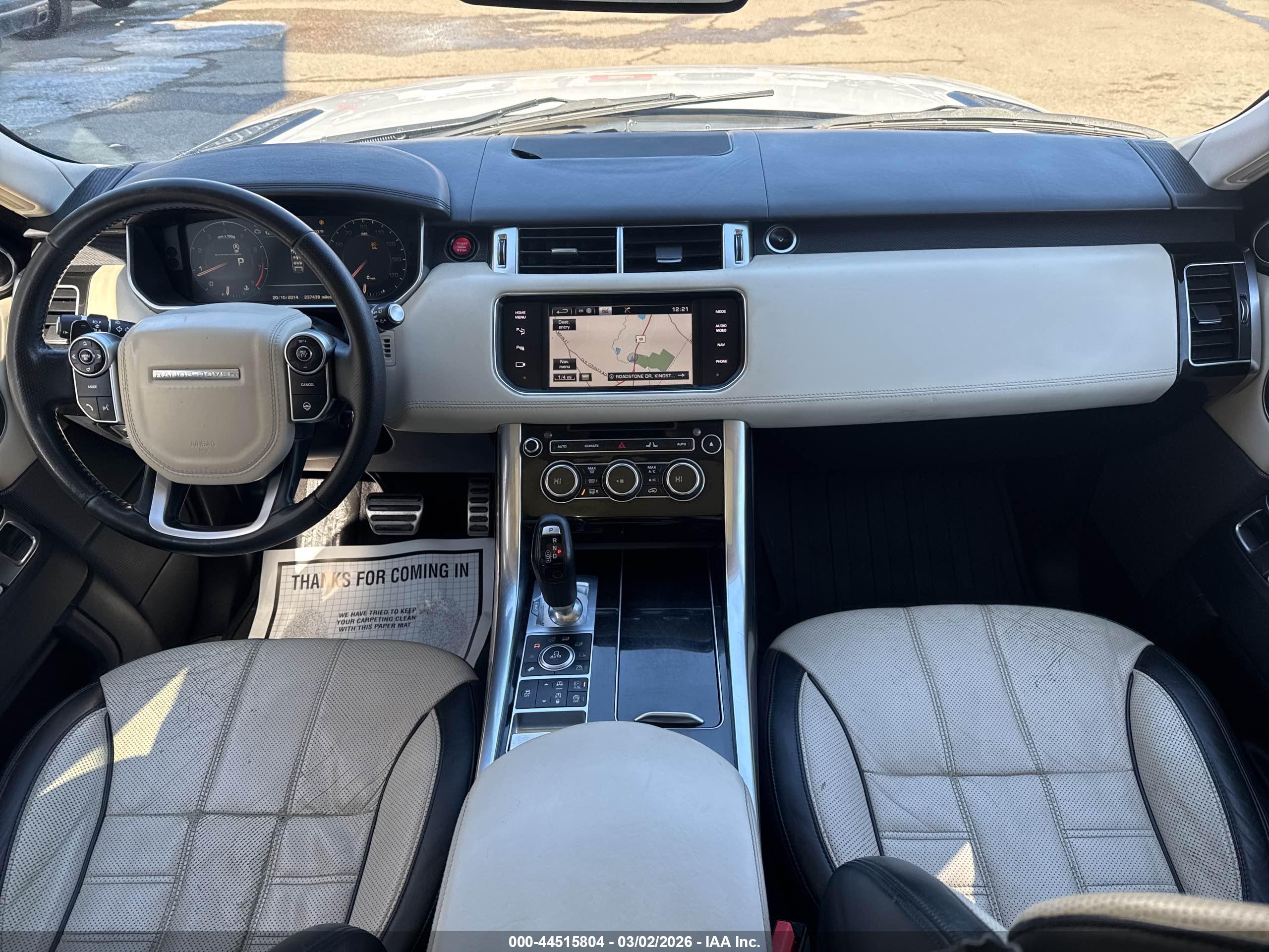 LAND ROVER image 6