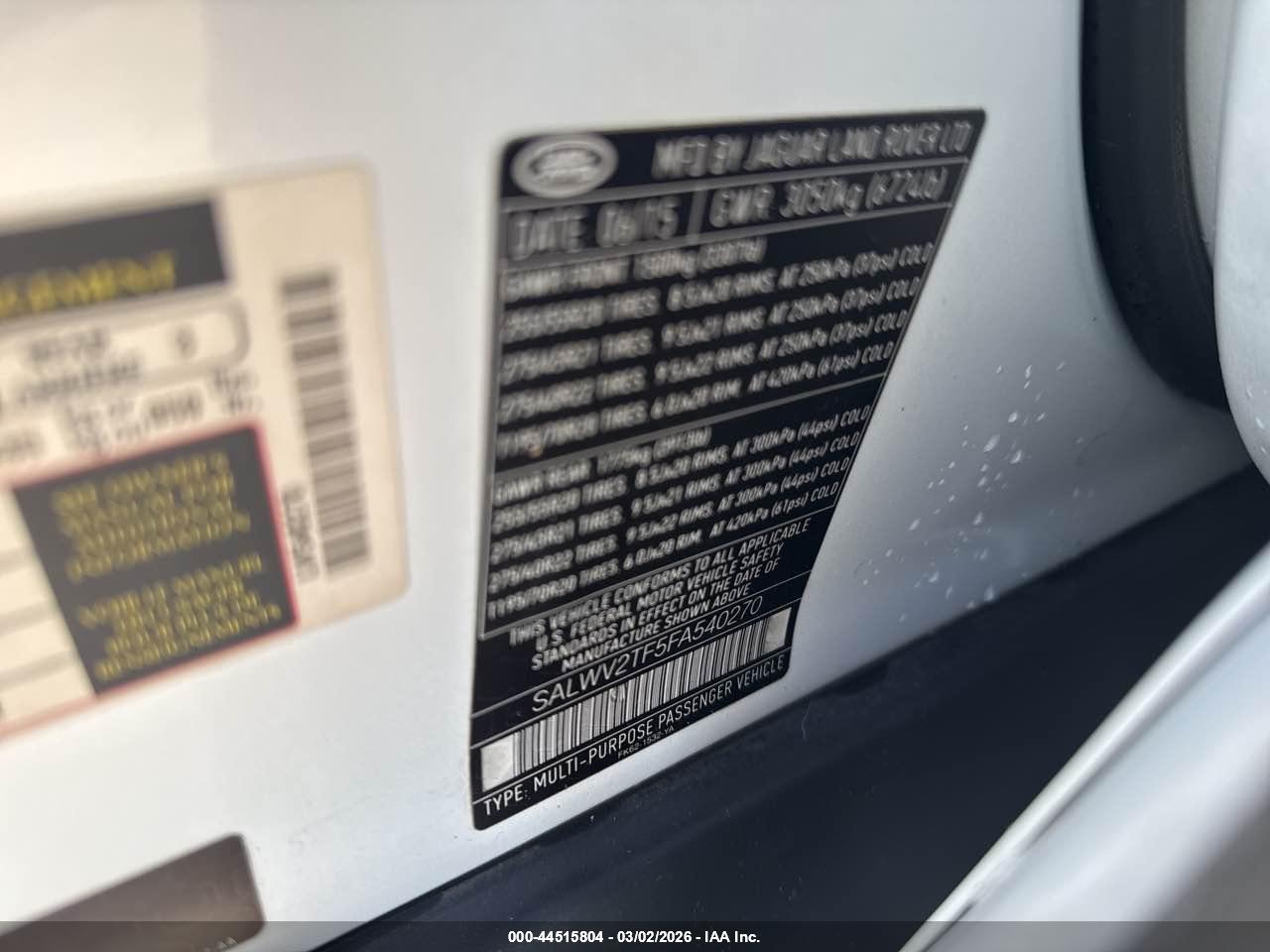 LAND ROVER image 9
